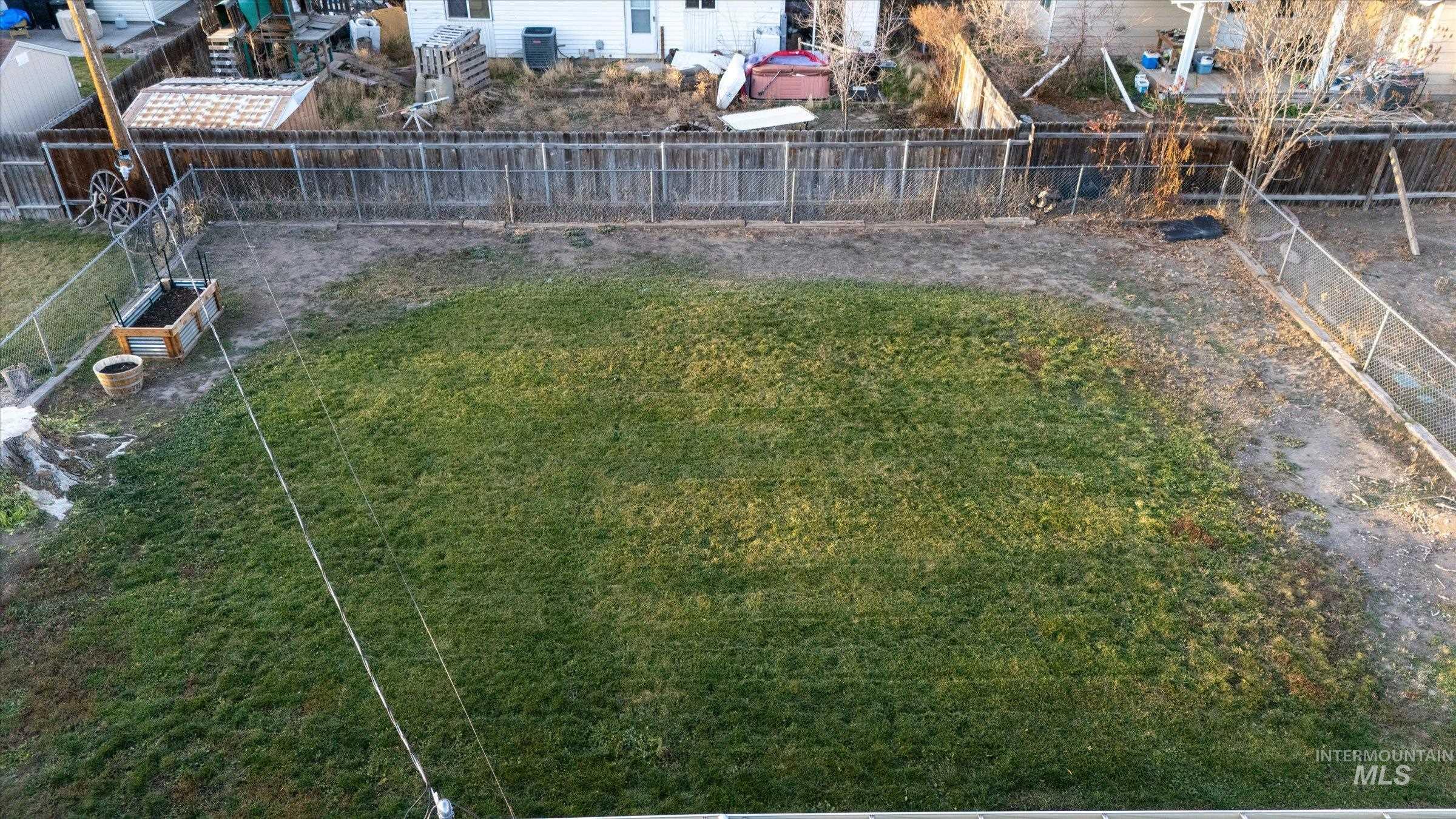 406 Chestnut St, Mountain Home, Idaho 83647, 3 Bedrooms, 1 Bathroom, Residential For Sale, Price $285,000,MLS 98968569