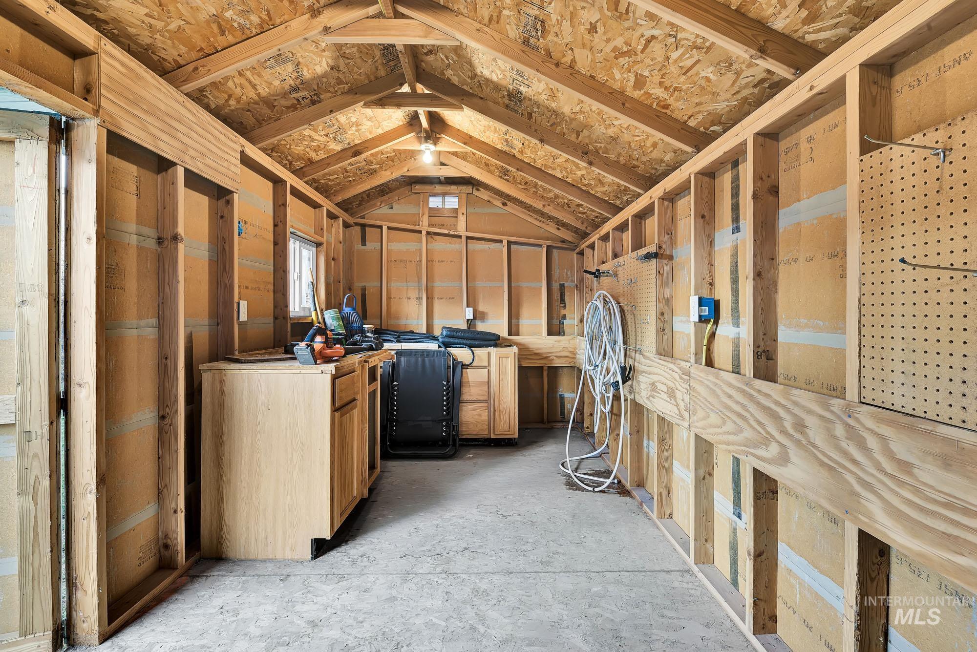 262 N Sunbird Ave, Kuna, Idaho 83634, 3 Bedrooms, 2 Bathrooms, Residential For Sale, Price $385,000,MLS 98968572