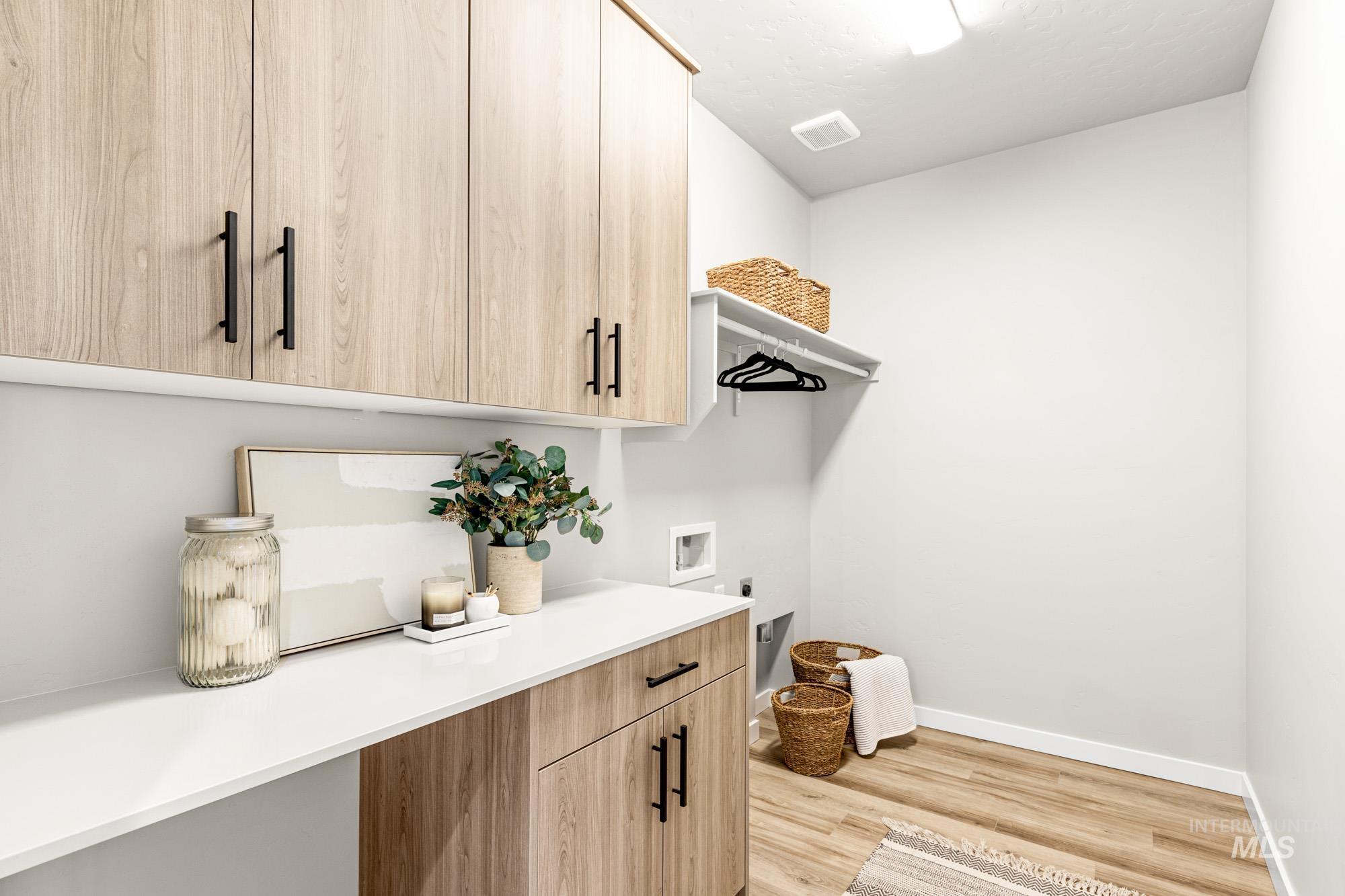 5459 W Yarnell St, Eagle, Idaho 83616, 4 Bedrooms, 3.5 Bathrooms, Residential For Sale, Price $972,990, 98968573