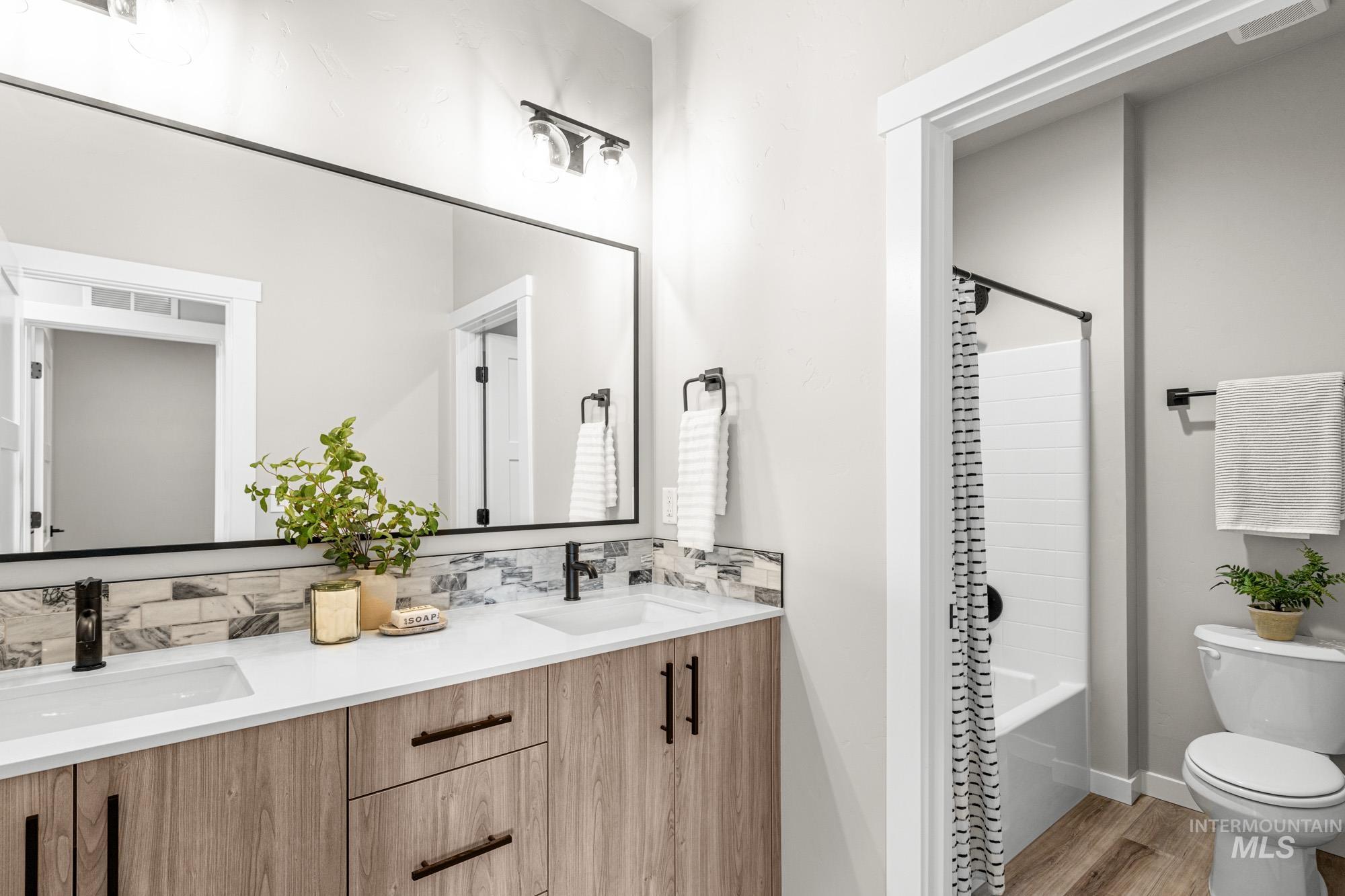 5459 W Yarnell St, Eagle, Idaho 83616, 4 Bedrooms, 3.5 Bathrooms, Residential For Sale, Price $972,990, 98968573