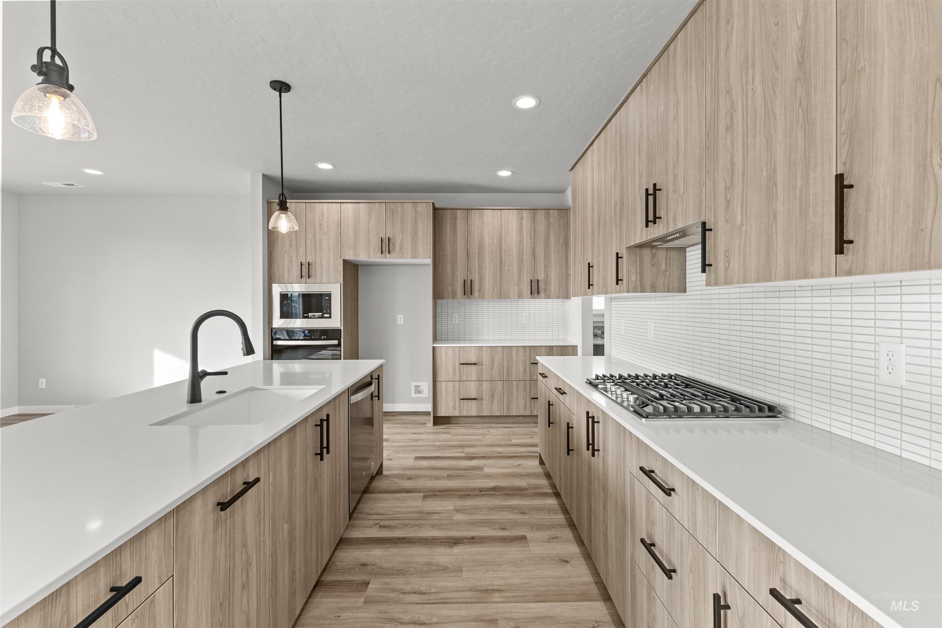 5459 W Yarnell St, Eagle, Idaho 83616, 4 Bedrooms, 3.5 Bathrooms, Residential For Sale, Price $972,990,MLS 98968573