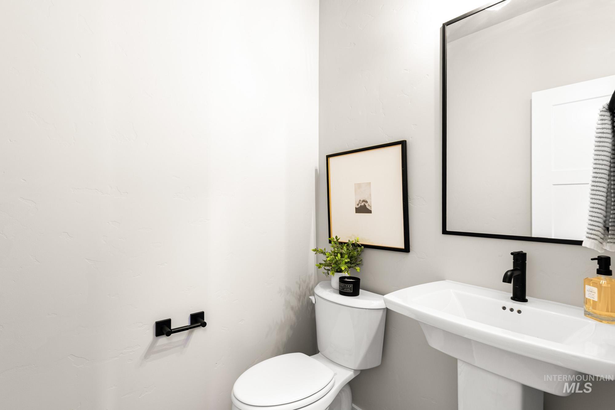 5459 W Yarnell St, Eagle, Idaho 83616, 4 Bedrooms, 3.5 Bathrooms, Residential For Sale, Price $972,990, 98968573