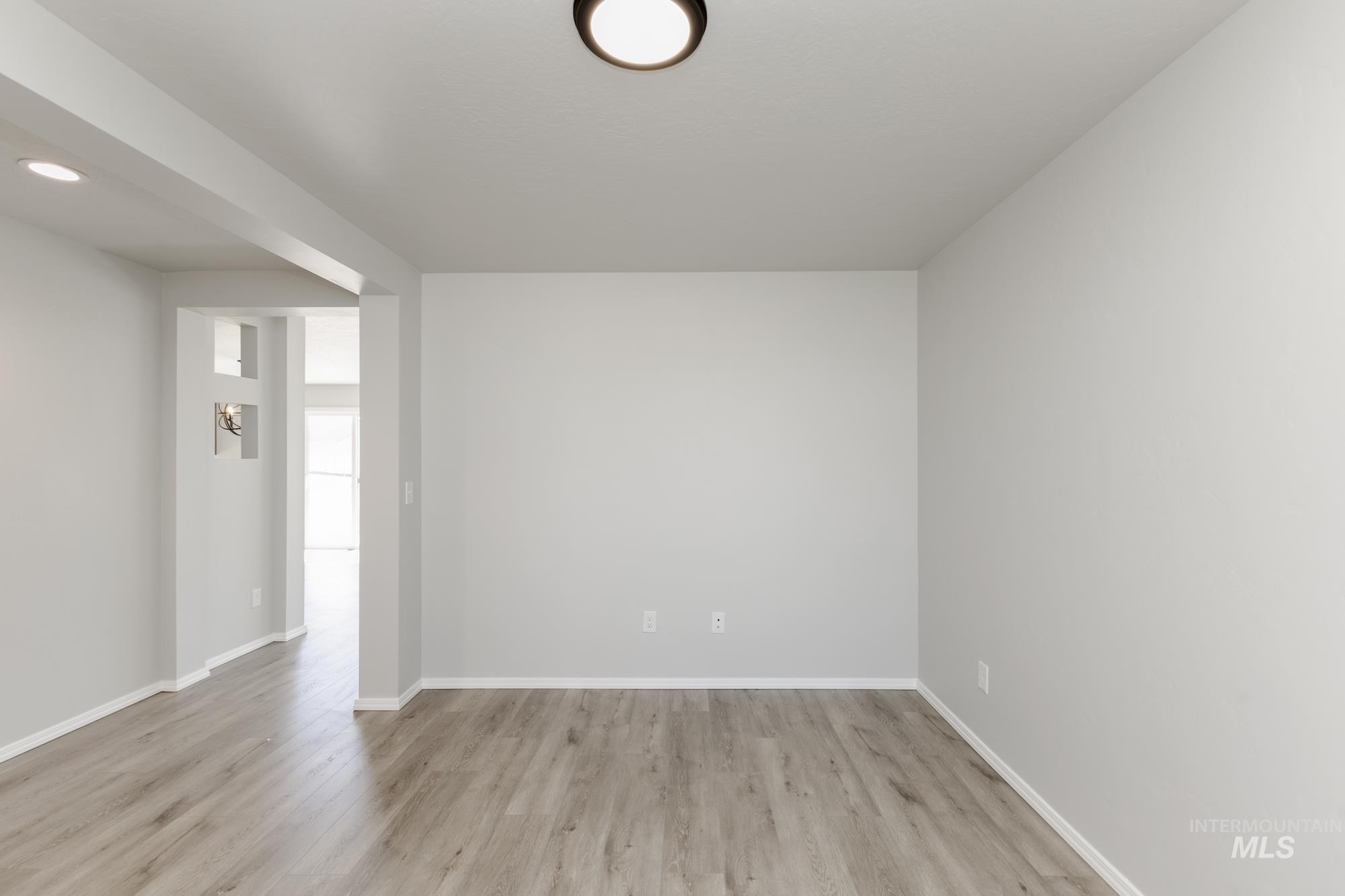 3787 E Jamestown Dr, Nampa, Idaho 83686, 4 Bedrooms, 2.5 Bathrooms, Residential For Sale, Price $434,990,MLS 98968575