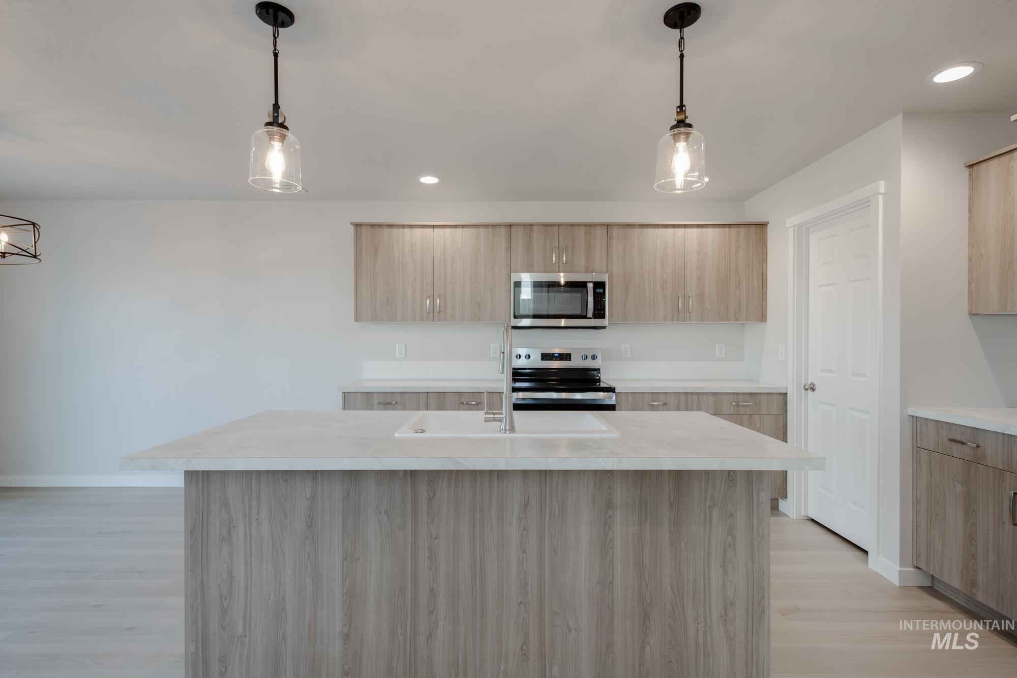 3117 S Maple Ranch Way, Nampa, Idaho 83686, 3 Bedrooms, 2.5 Bathrooms, Residential For Sale, Price $402,990,MLS 98968576