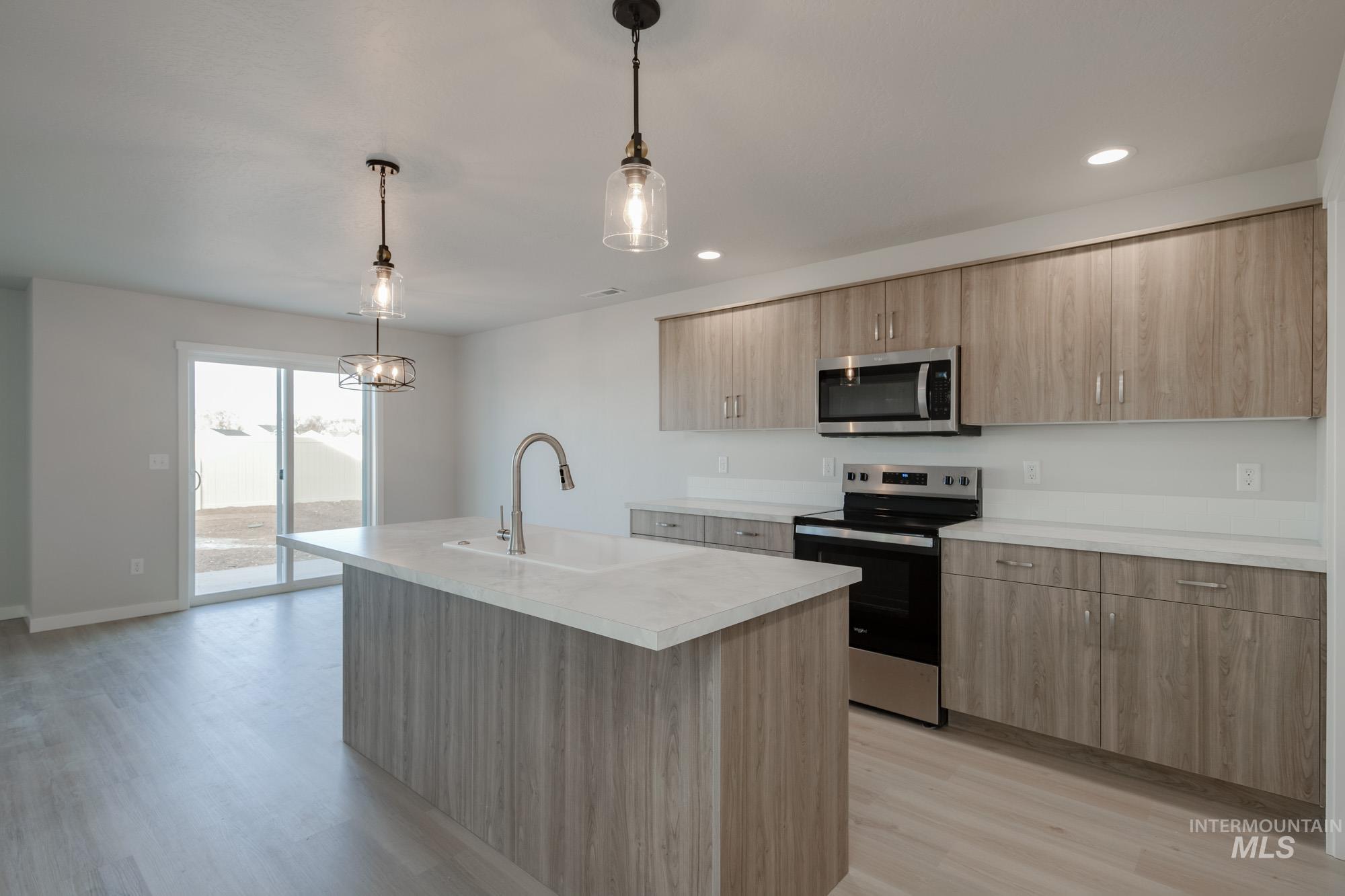 3117 S Maple Ranch Way, Nampa, Idaho 83686, 3 Bedrooms, 2.5 Bathrooms, Residential For Sale, Price $402,990, 98968576