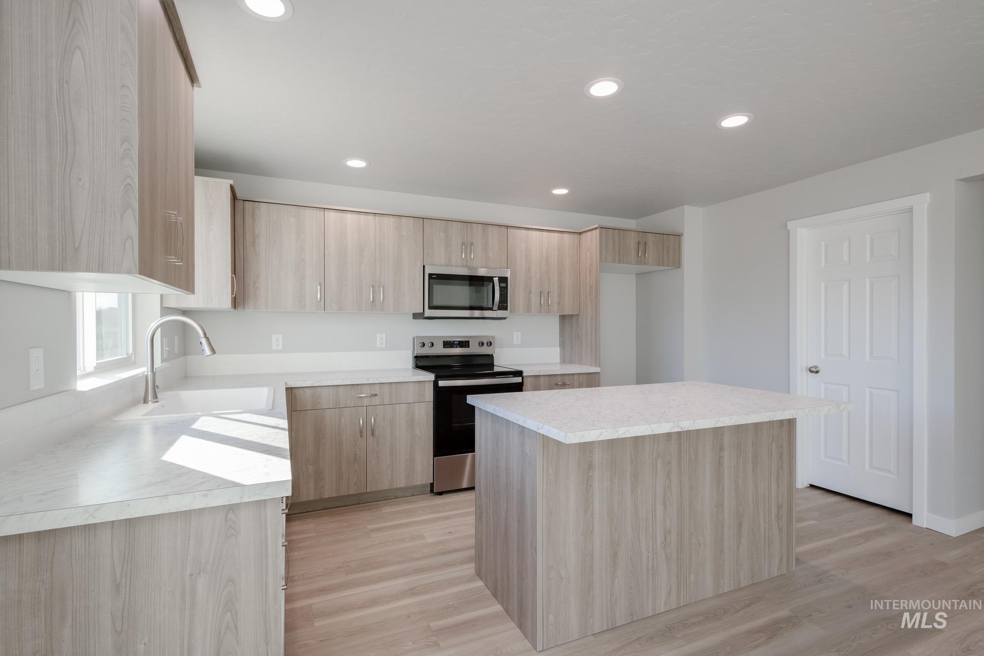 3210 S Maple Ranch Way, Nampa, Idaho 83686, 4 Bedrooms, 2.5 Bathrooms, Residential For Sale, Price $464,990,MLS 98968577