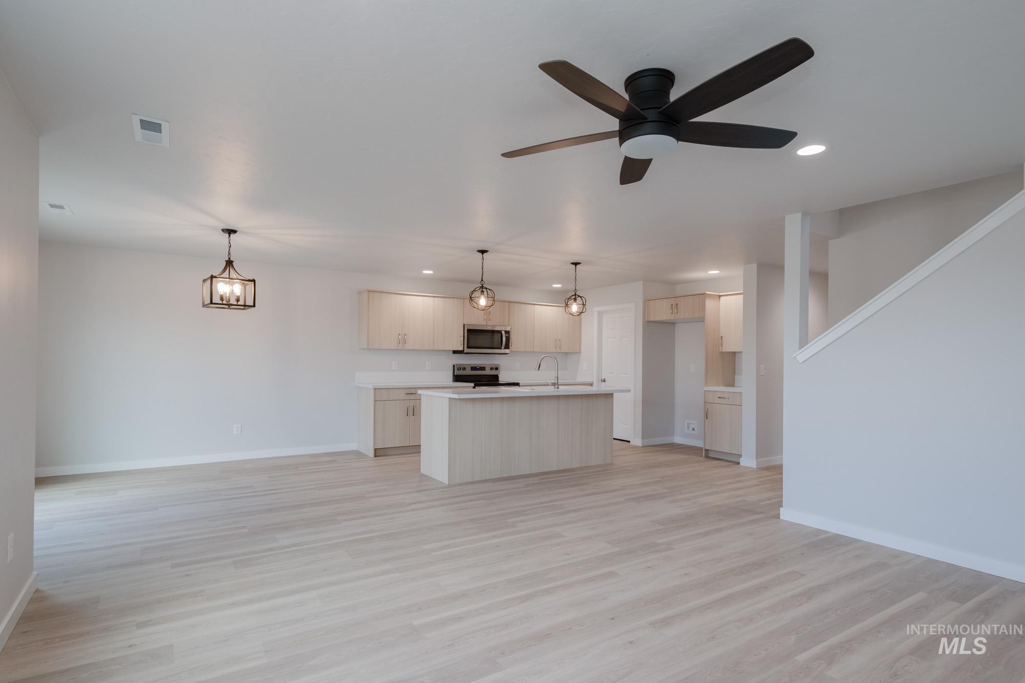 3089 S Maple Ranch Way, Nampa, Idaho 83686, 4 Bedrooms, 2.5 Bathrooms, Residential For Sale, Price $444,990, 98968578