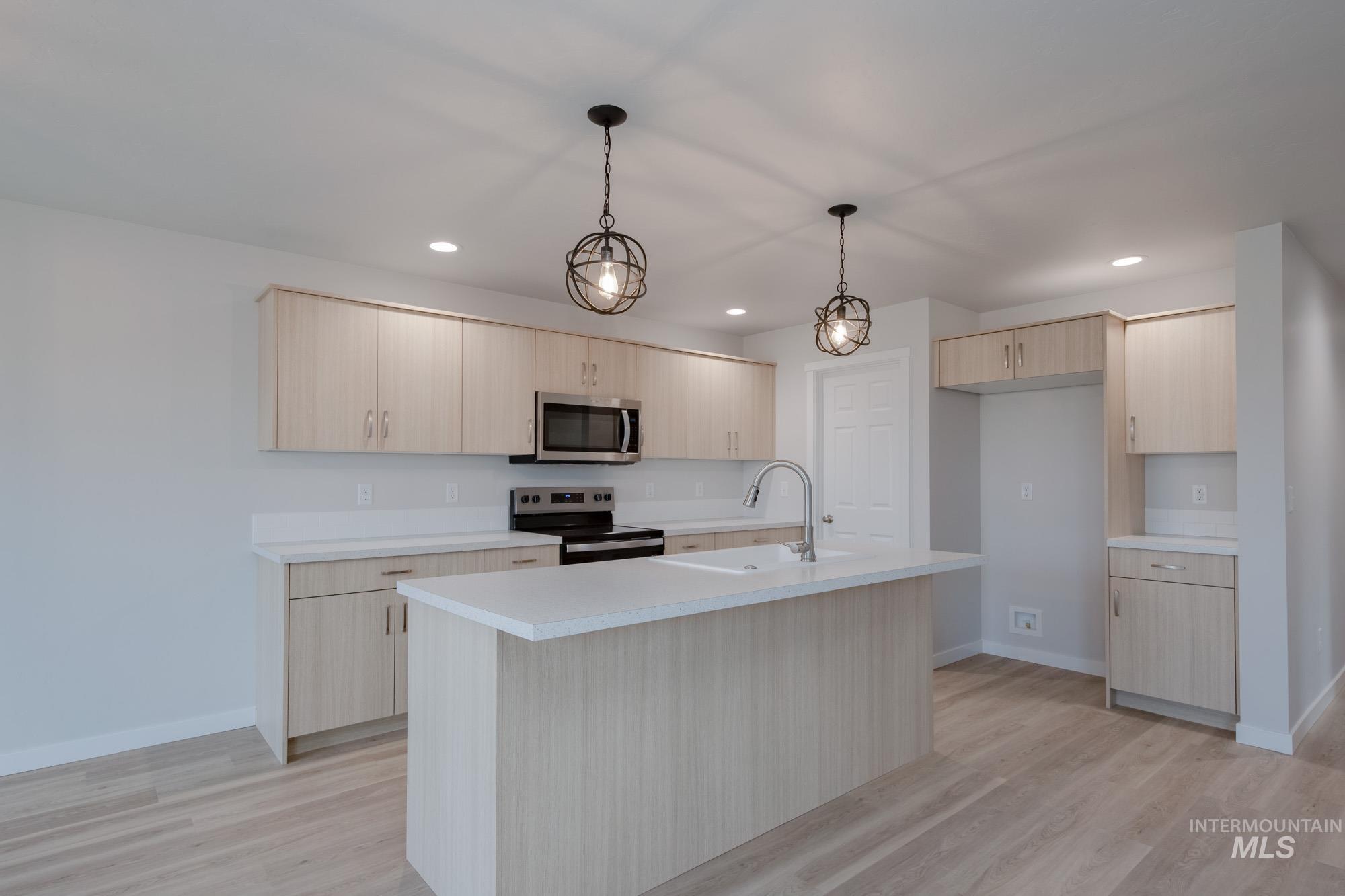 3089 S Maple Ranch Way, Nampa, Idaho 83686, 4 Bedrooms, 2.5 Bathrooms, Residential For Sale, Price $444,990, 98968578