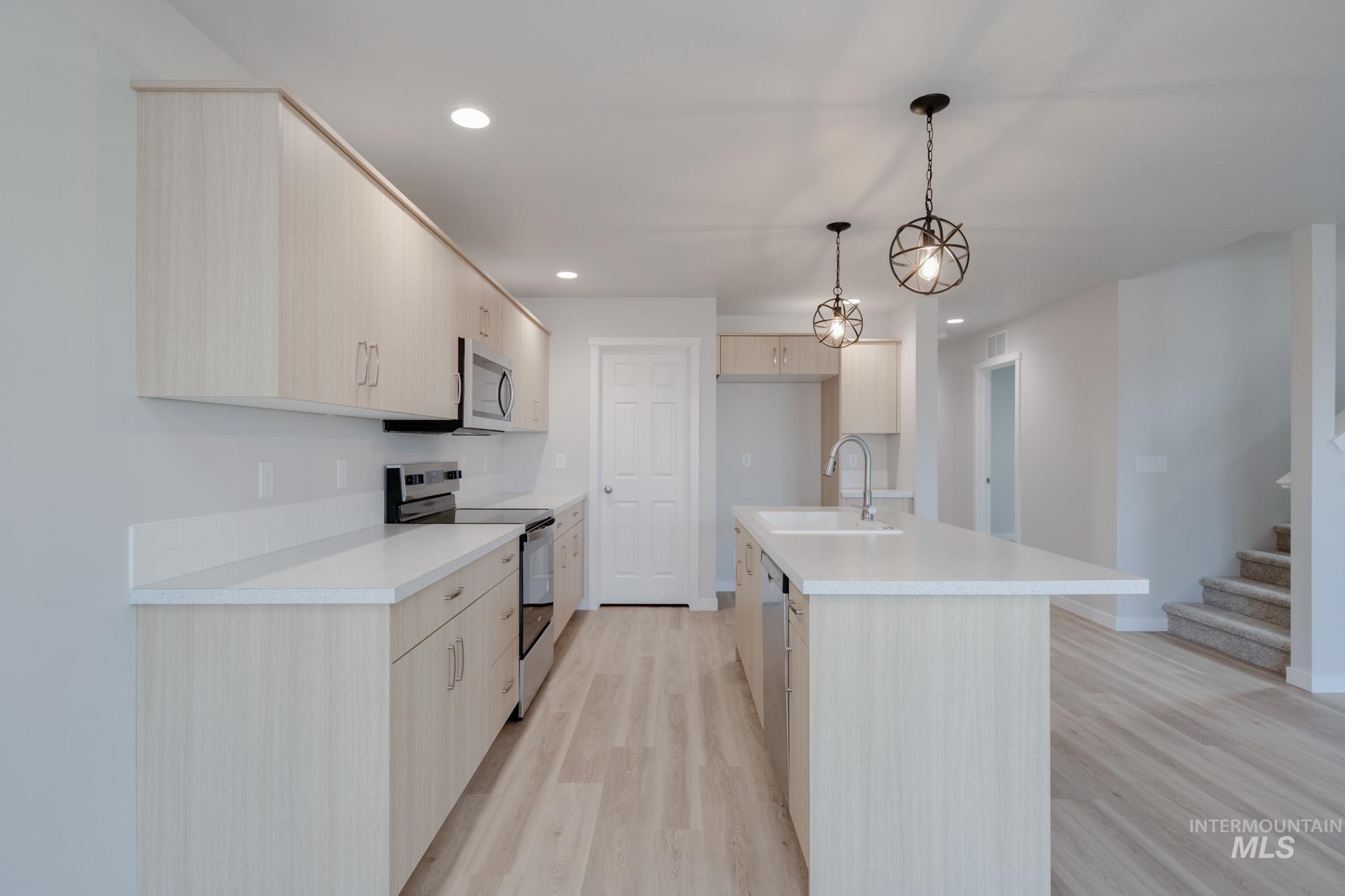 3089 S Maple Ranch Way, Nampa, Idaho 83686, 4 Bedrooms, 2.5 Bathrooms, Residential For Sale, Price $444,990,MLS 98968578