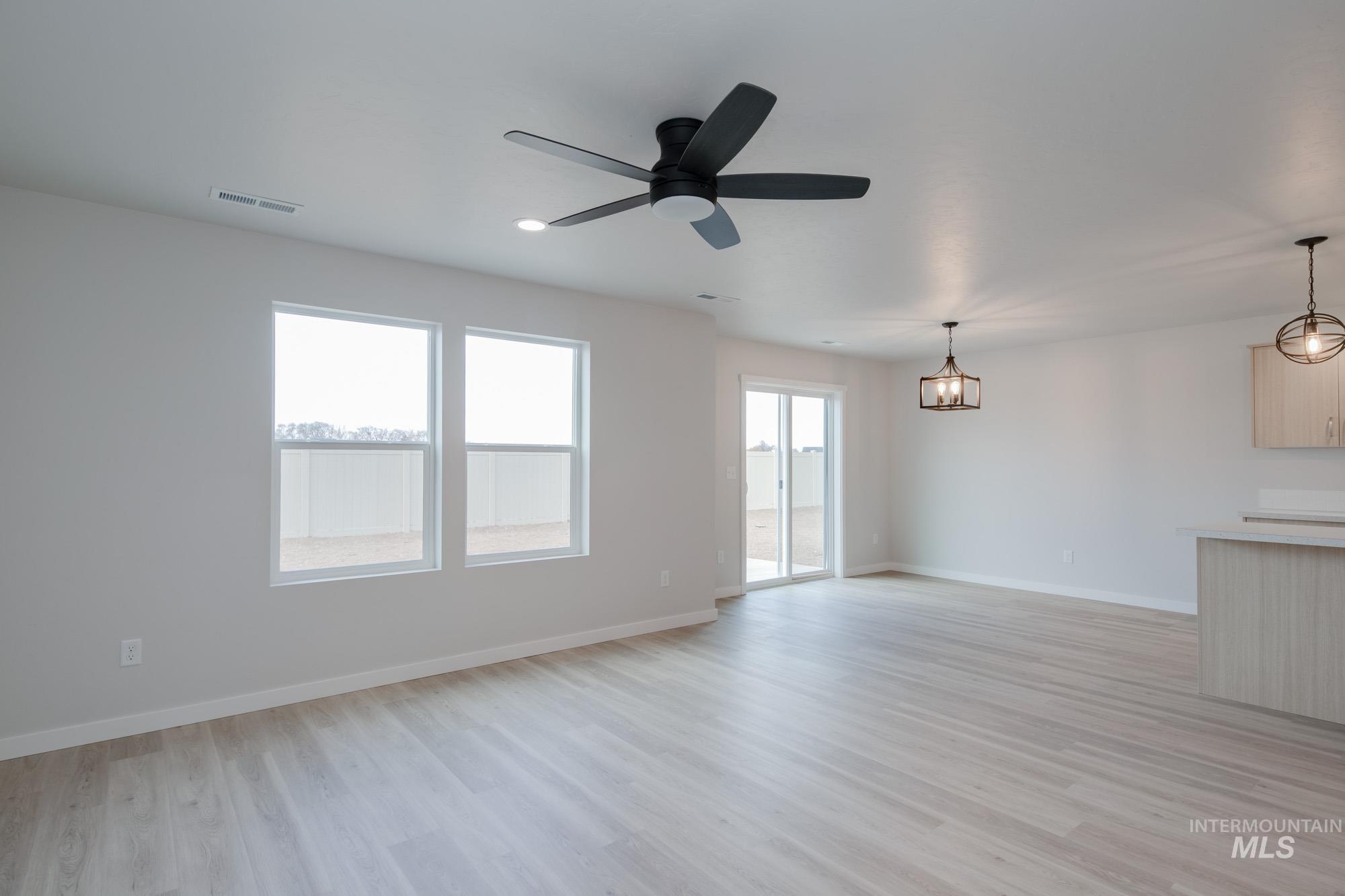 3089 S Maple Ranch Way, Nampa, Idaho 83686, 4 Bedrooms, 2.5 Bathrooms, Residential For Sale, Price $444,990,MLS 98968578