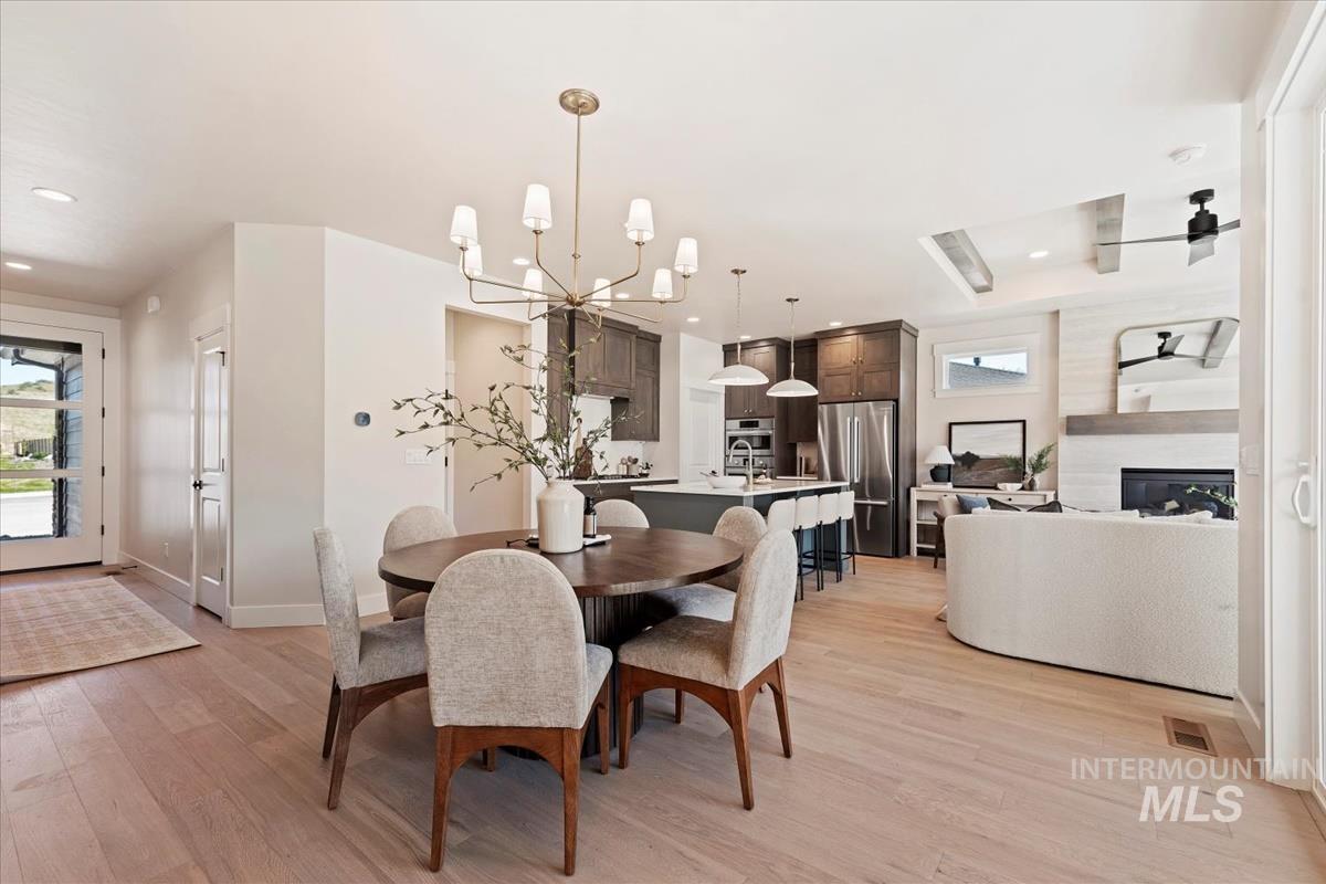 2206 E Rodeo St., Kuna, Idaho 83634, 3 Bedrooms, 2 Bathrooms, Residential For Sale, Price $519,880,MLS 98968579