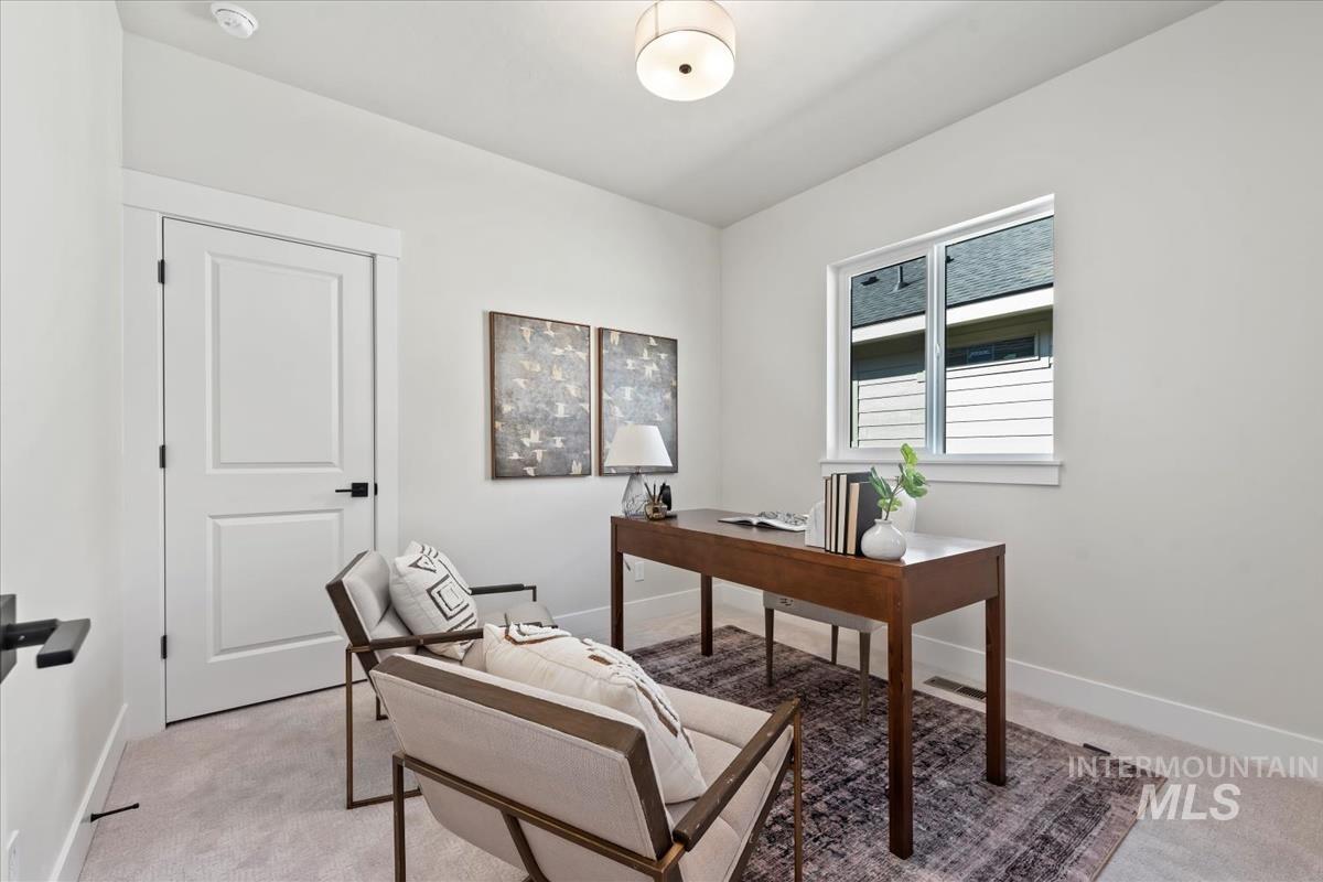 2206 E Rodeo St., Kuna, Idaho 83634, 3 Bedrooms, 2 Bathrooms, Residential For Sale, Price $519,880,MLS 98968579