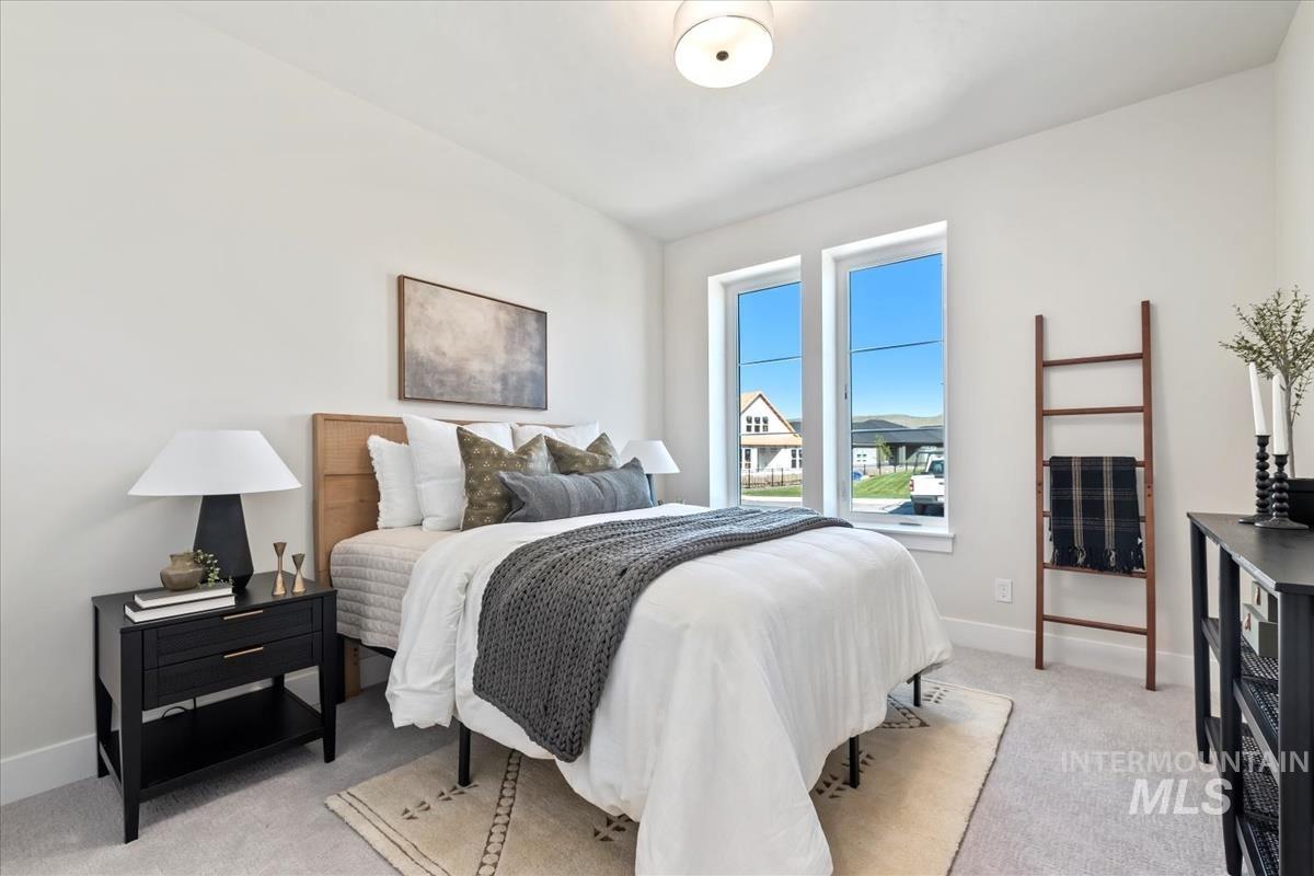 2206 E Rodeo St., Kuna, Idaho 83634, 3 Bedrooms, 2 Bathrooms, Residential For Sale, Price $519,880,MLS 98968579