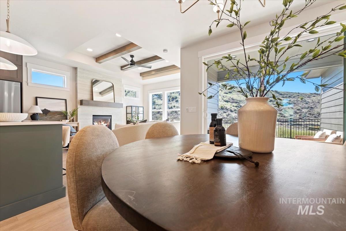 2206 E Rodeo St., Kuna, Idaho 83634, 3 Bedrooms, 2 Bathrooms, Residential For Sale, Price $519,880,MLS 98968579