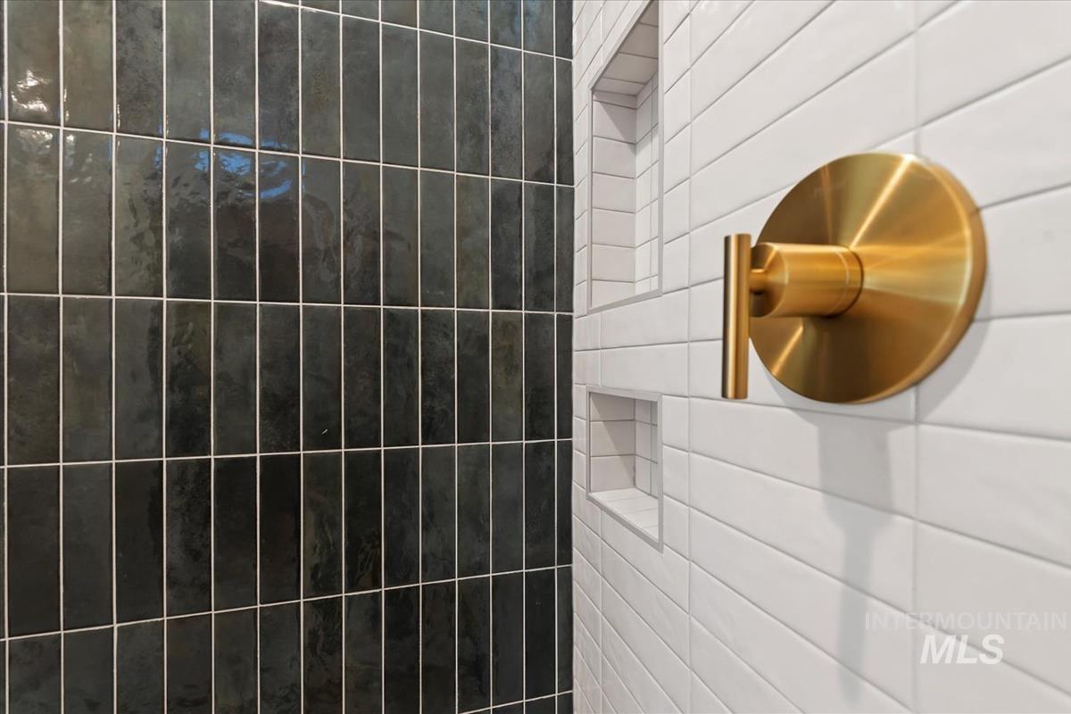 2206 E Rodeo St., Kuna, Idaho 83634, 3 Bedrooms, 2 Bathrooms, Residential For Sale, Price $519,880,MLS 98968579