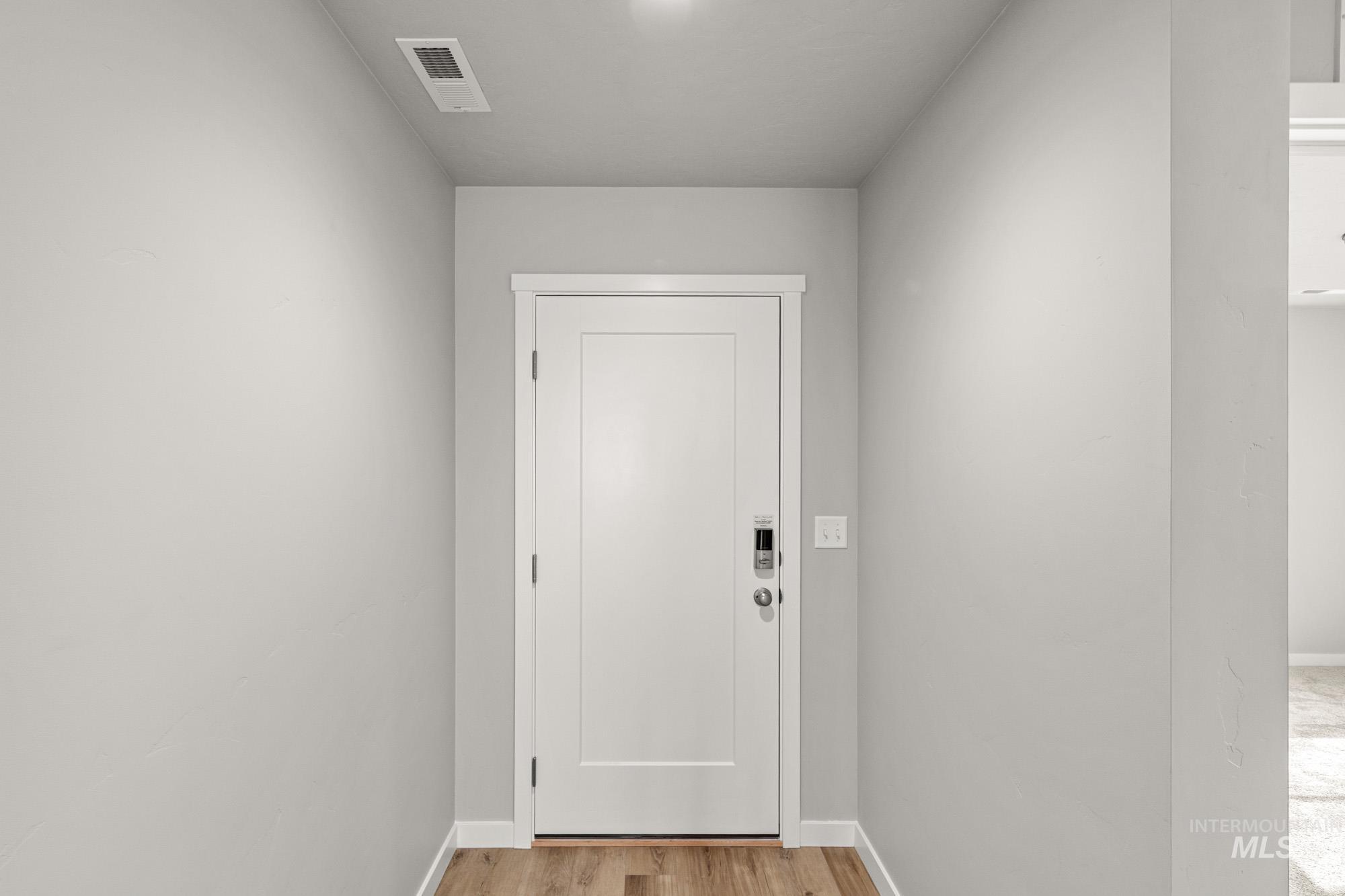 1556 Dyer St, Middleton, Idaho 83644, 3 Bedrooms, 2 Bathrooms, Residential For Sale, Price $414,990,MLS 98968581