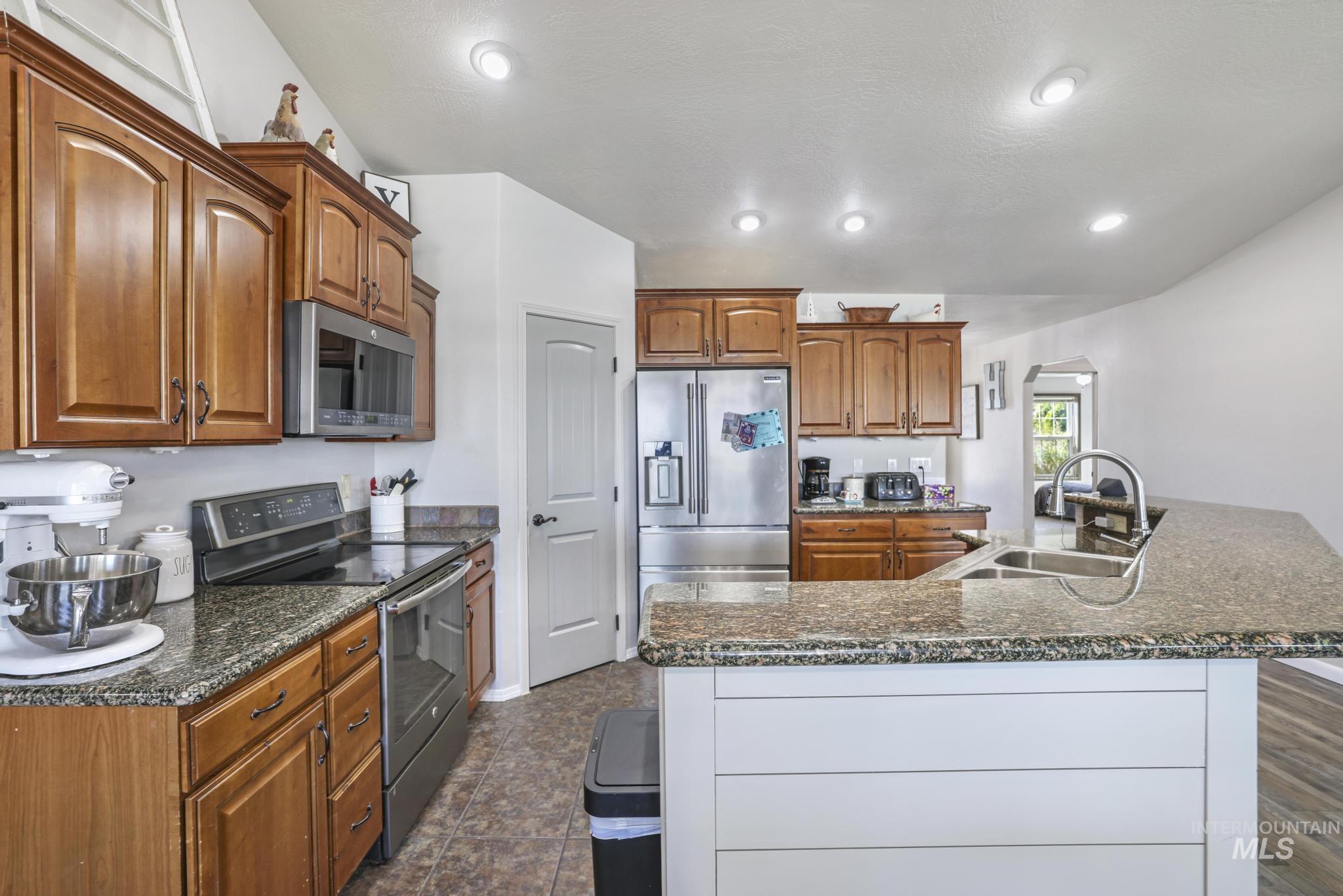 818 Pine, Filer, Idaho 83328, 3 Bedrooms, 2 Bathrooms, Residential For Sale, Price $440,000, 98968584