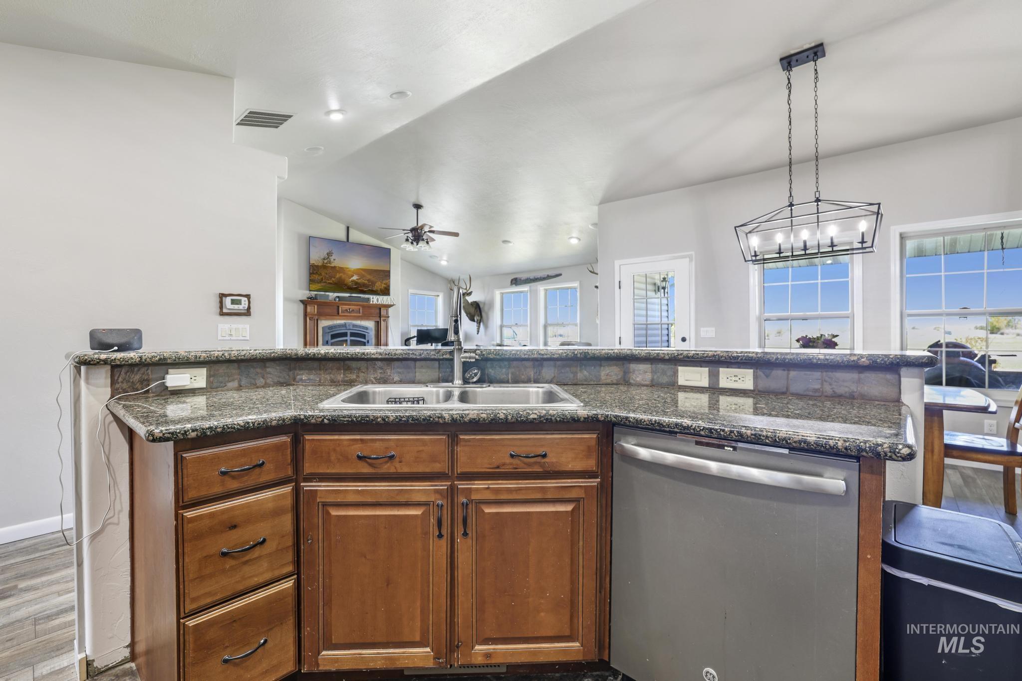 818 Pine, Filer, Idaho 83328, 3 Bedrooms, 2 Bathrooms, Residential For Sale, Price $440,000, 98968584