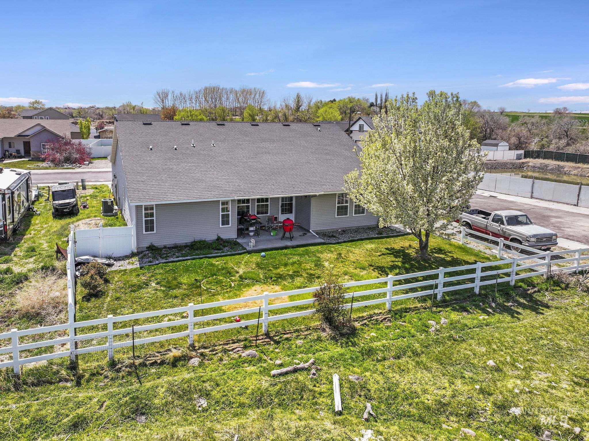 818 Pine, Filer, Idaho 83328, 3 Bedrooms, 2 Bathrooms, Residential For Sale, Price $440,000, 98968584