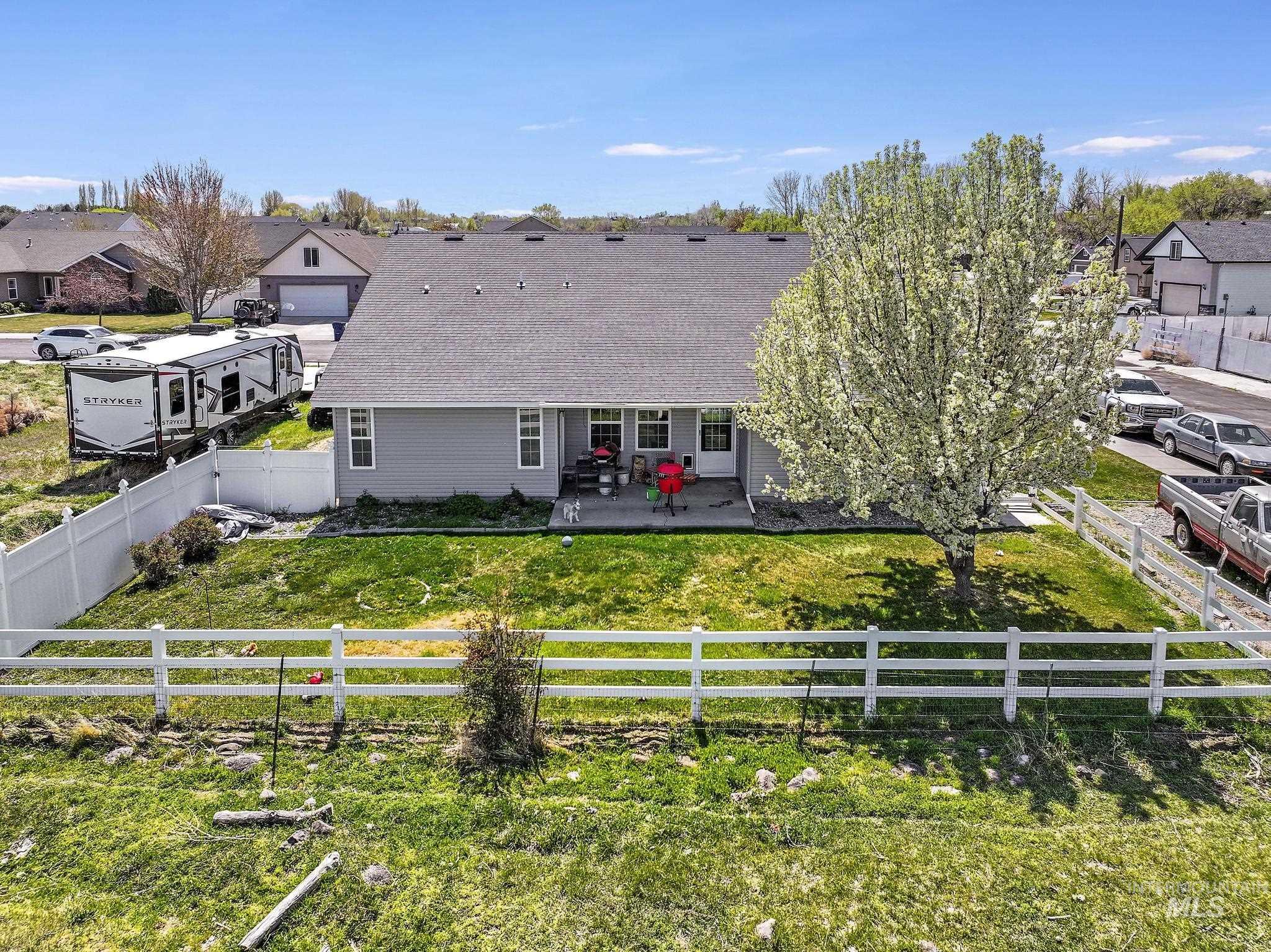 818 Pine, Filer, Idaho 83328, 3 Bedrooms, 2 Bathrooms, Residential For Sale, Price $440,000, 98968584