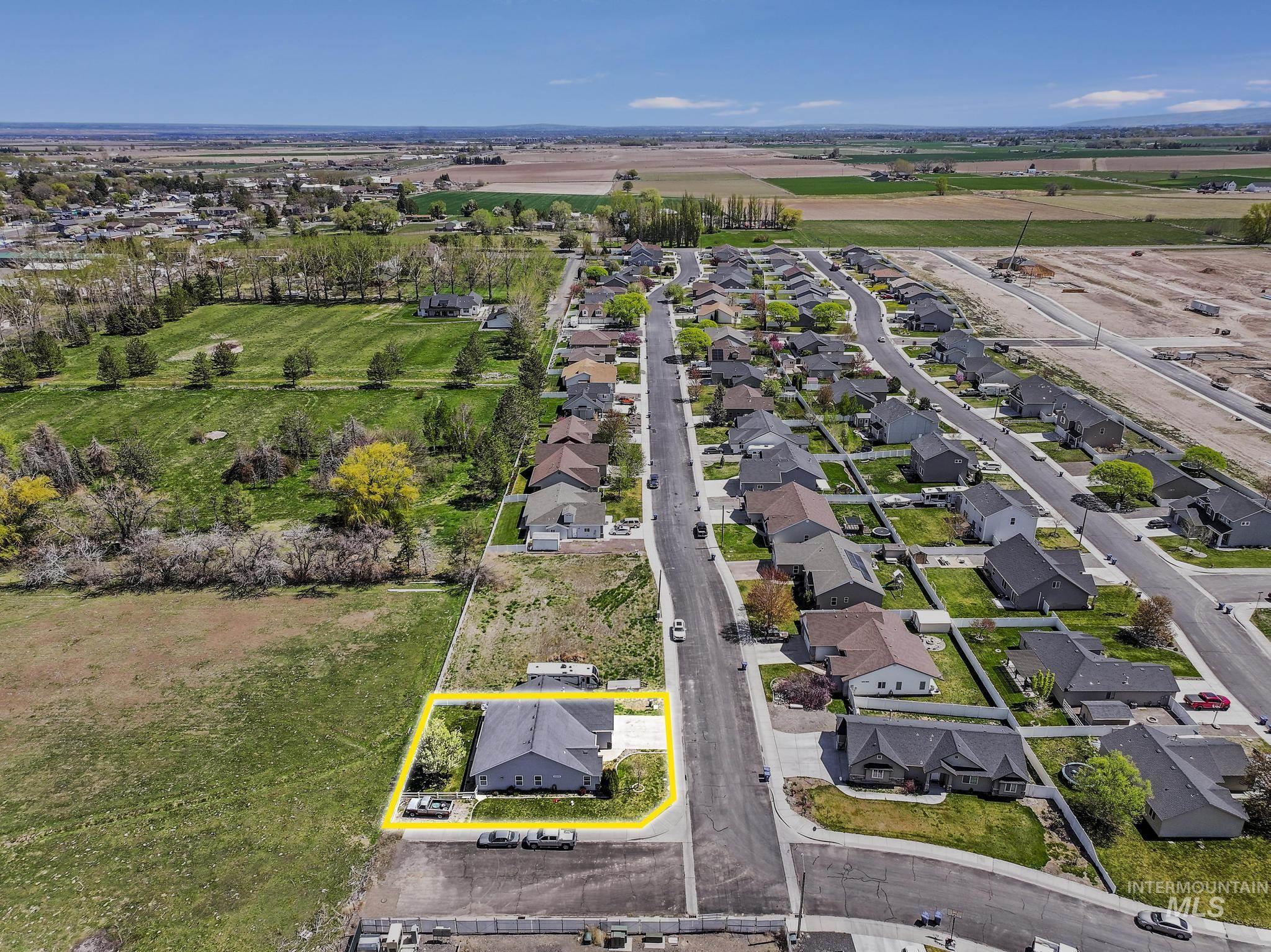 818 Pine, Filer, Idaho 83328, 3 Bedrooms, 2 Bathrooms, Residential For Sale, Price $440,000, 98968584