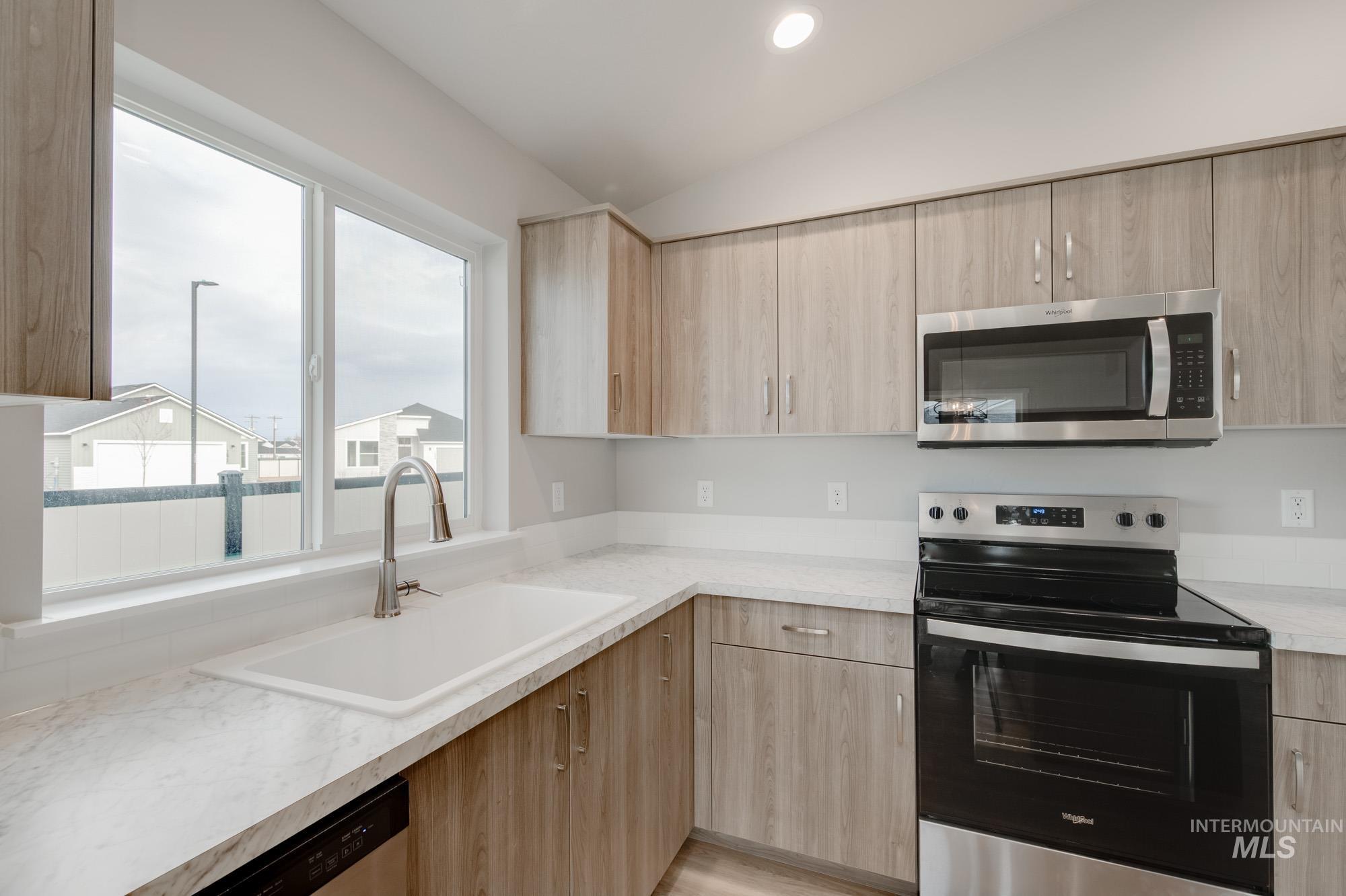 7265 S Menzingers Ave, Meridian, Idaho 83642, 3 Bedrooms, 2 Bathrooms, Residential For Sale, Price $419,990, 98968592