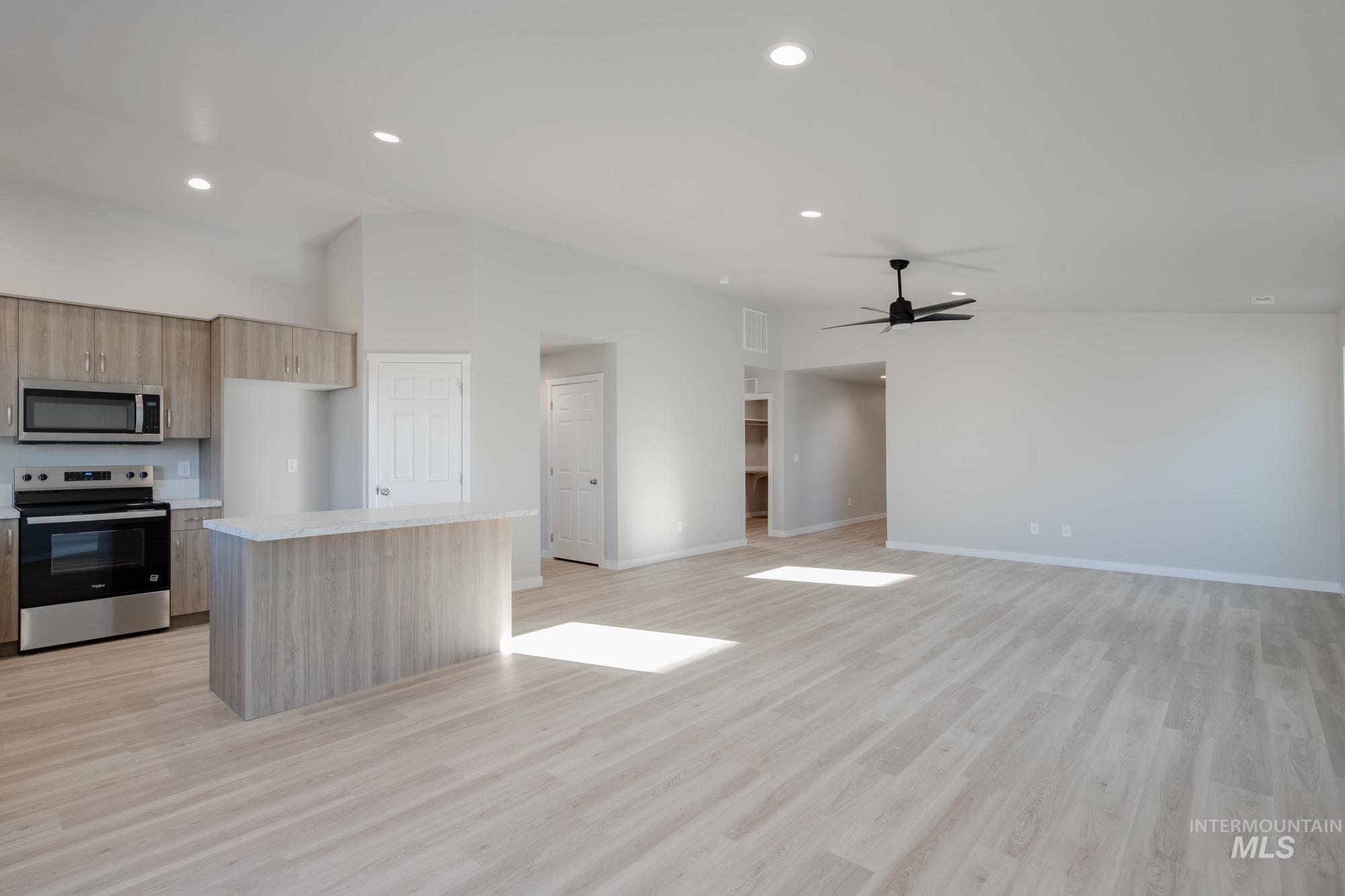 7413 S Menzingers Ave, Meridian, Idaho 83642, 4 Bedrooms, 2 Bathrooms, Residential For Sale, Price $440,990, 98968593