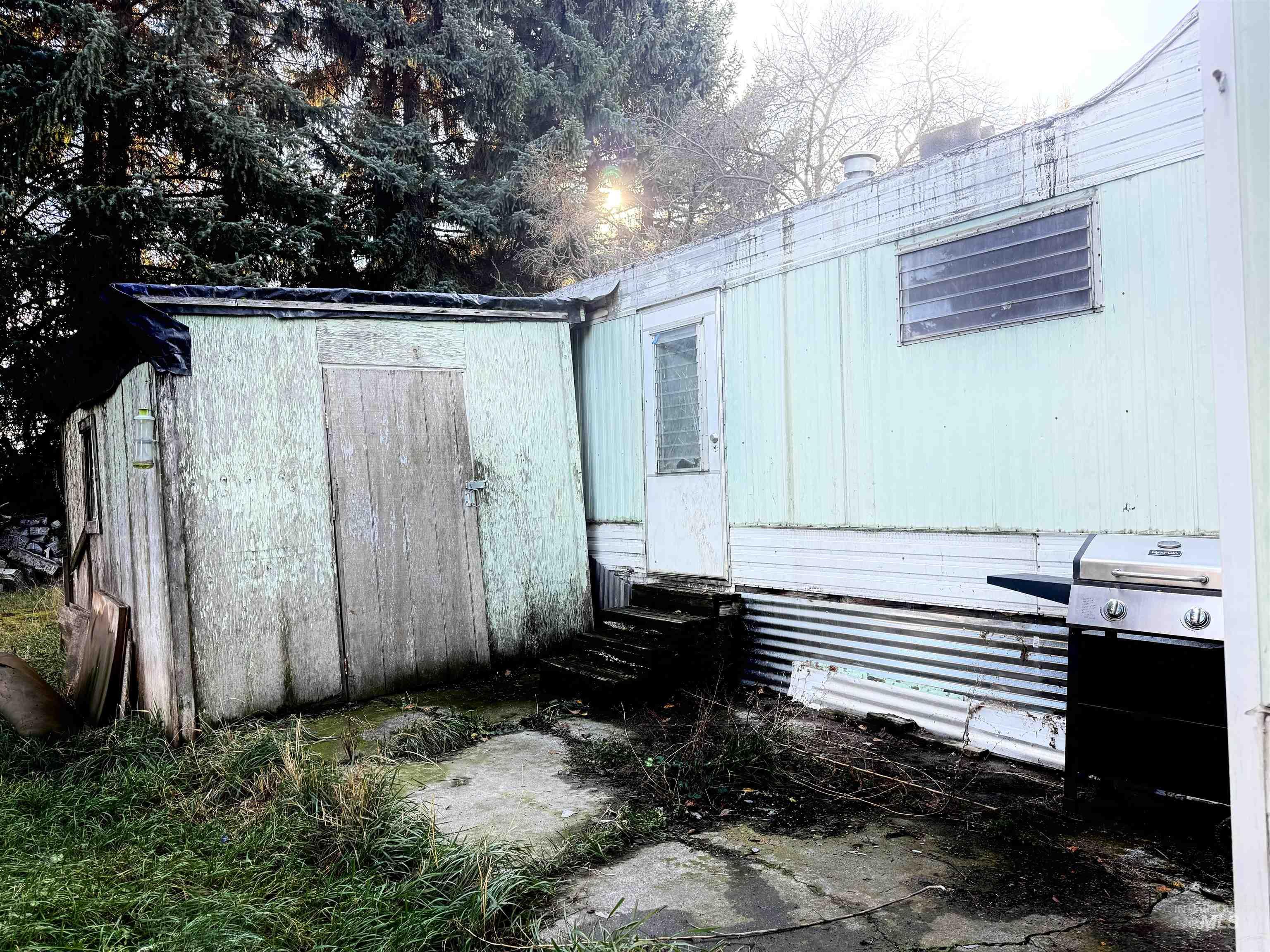 102 Woodworth Street, Uniontown, Washington 99179, 2 Bedrooms, 1 Bathroom, Residential For Sale, Price $60,000, 98968595