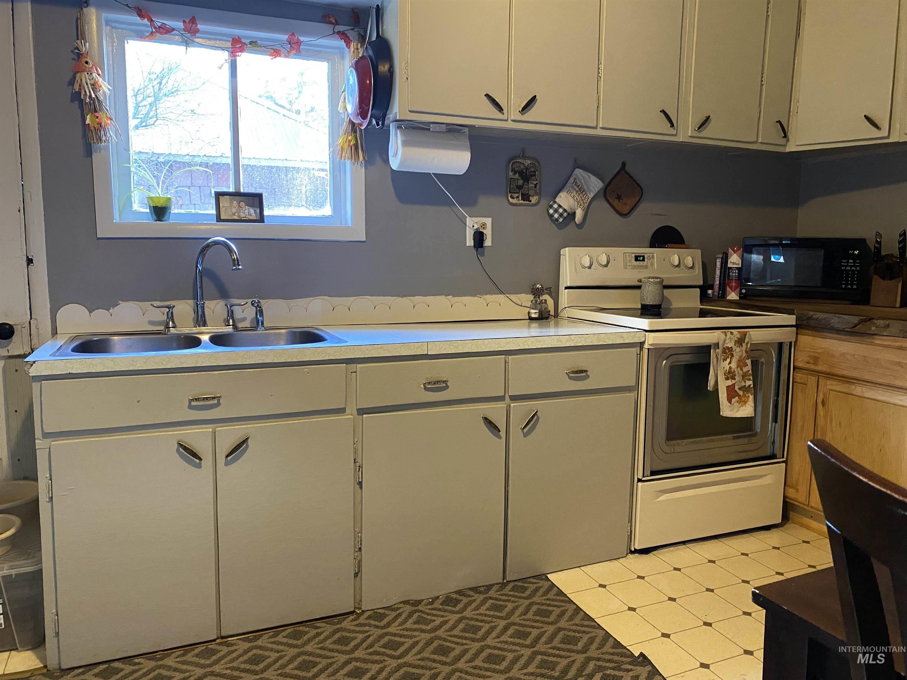 920 Cedar Street, Potlatch, Idaho 83855, 1 Bedroom, 1 Bathroom, Residential For Sale, Price $249,000,MLS 98968598