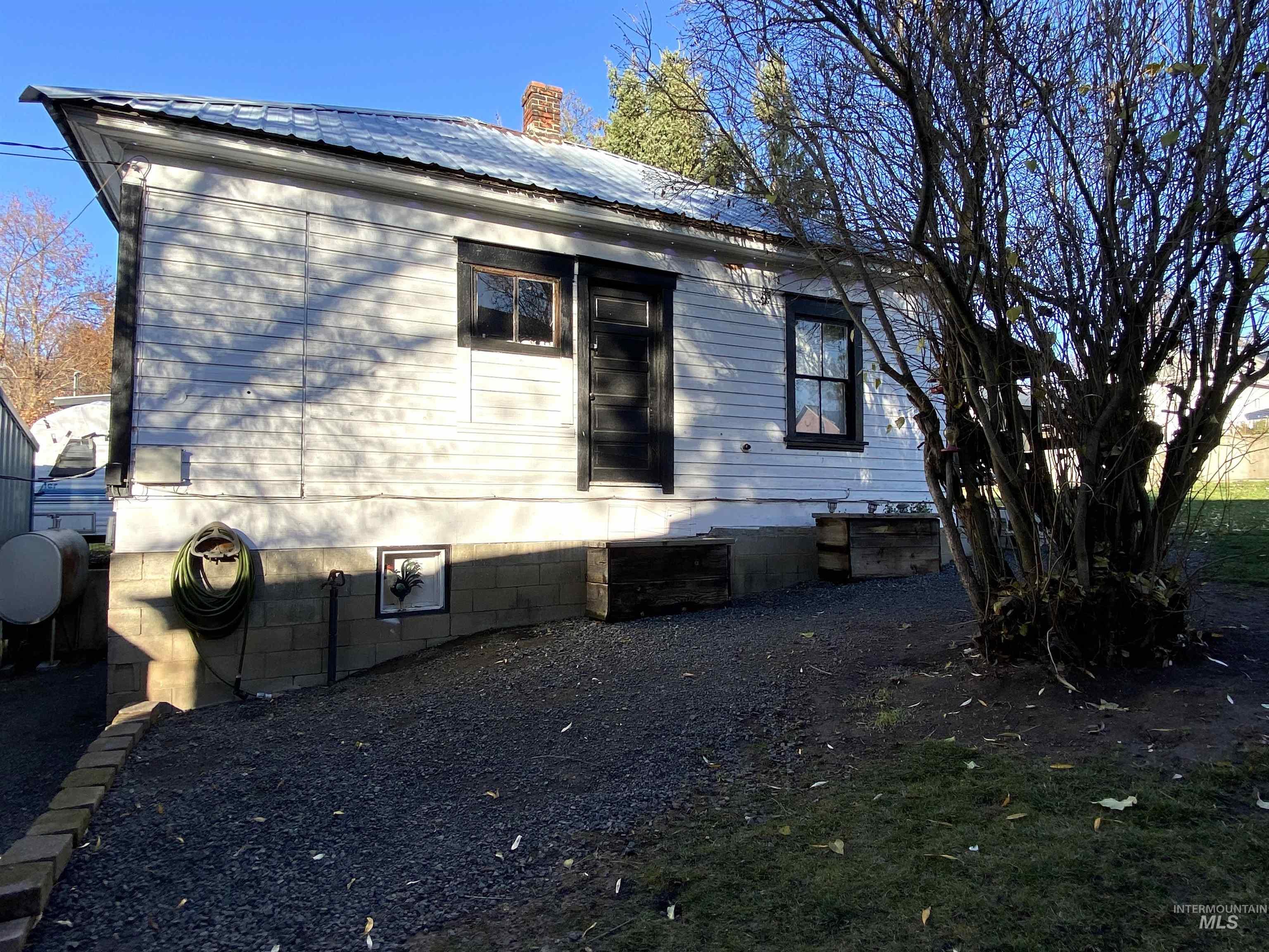 920 Cedar Street, Potlatch, Idaho 83855, 1 Bedroom, 1 Bathroom, Residential For Sale, Price $249,000,MLS 98968598