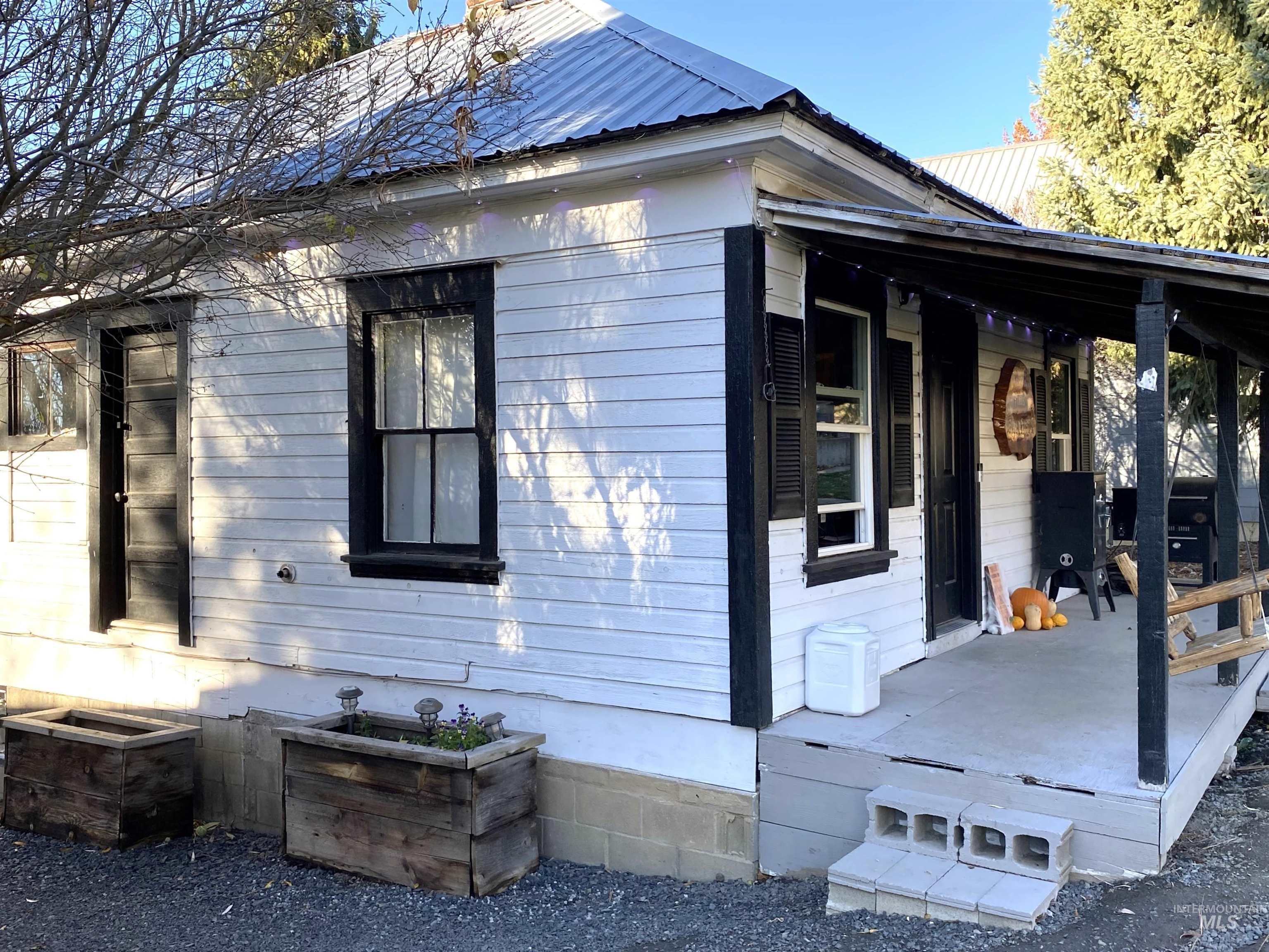 920 Cedar Street, Potlatch, Idaho 83855, 1 Bedroom, 1 Bathroom, Residential For Sale, Price $249,000,MLS 98968598