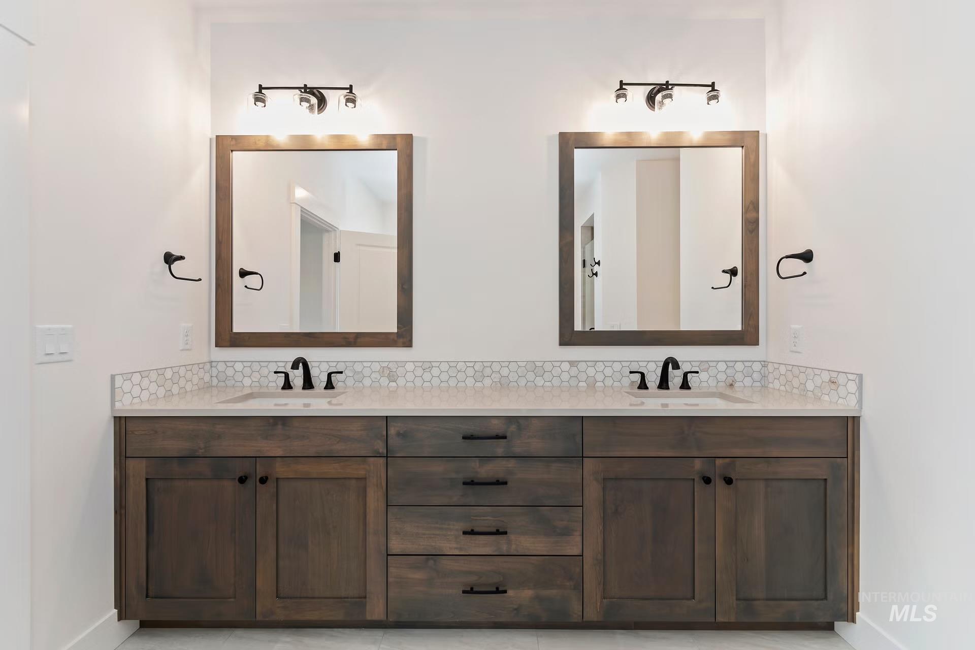 860 W Buroak Dr, Meridian, Idaho 83642, 4 Bedrooms, 3 Bathrooms, Residential For Sale, Price $786,880,MLS 98968599