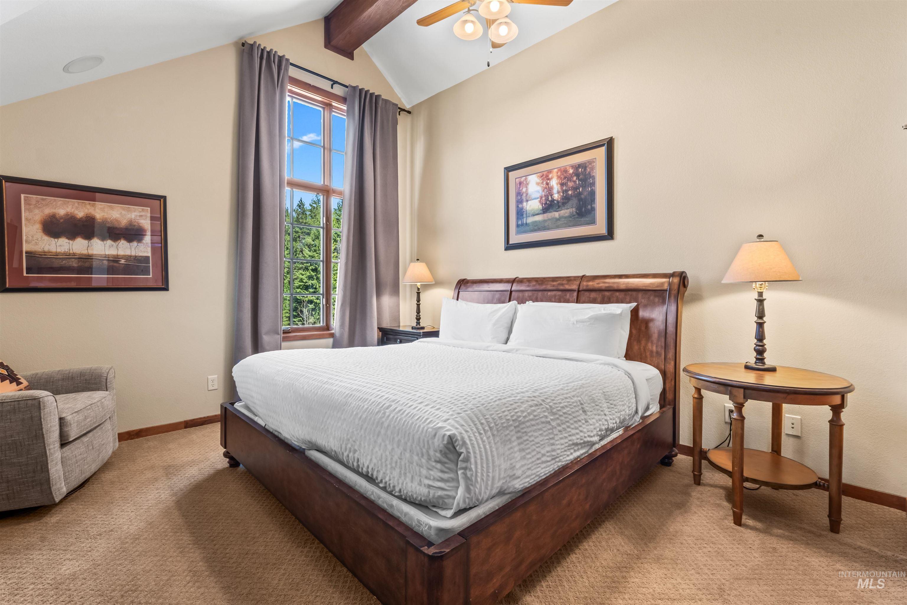 33 Golden Bench Ct, Donnelly, Idaho 83615, 3 Bedrooms, 3 Bathrooms, Residential For Sale, Price $1,150,000, 98968600