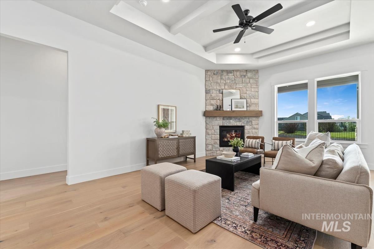 10817 W Barnbougle, Kuna, Idaho 83634, 3 Bedrooms, 2 Bathrooms, Residential For Sale, Price $599,880,MLS 98968603