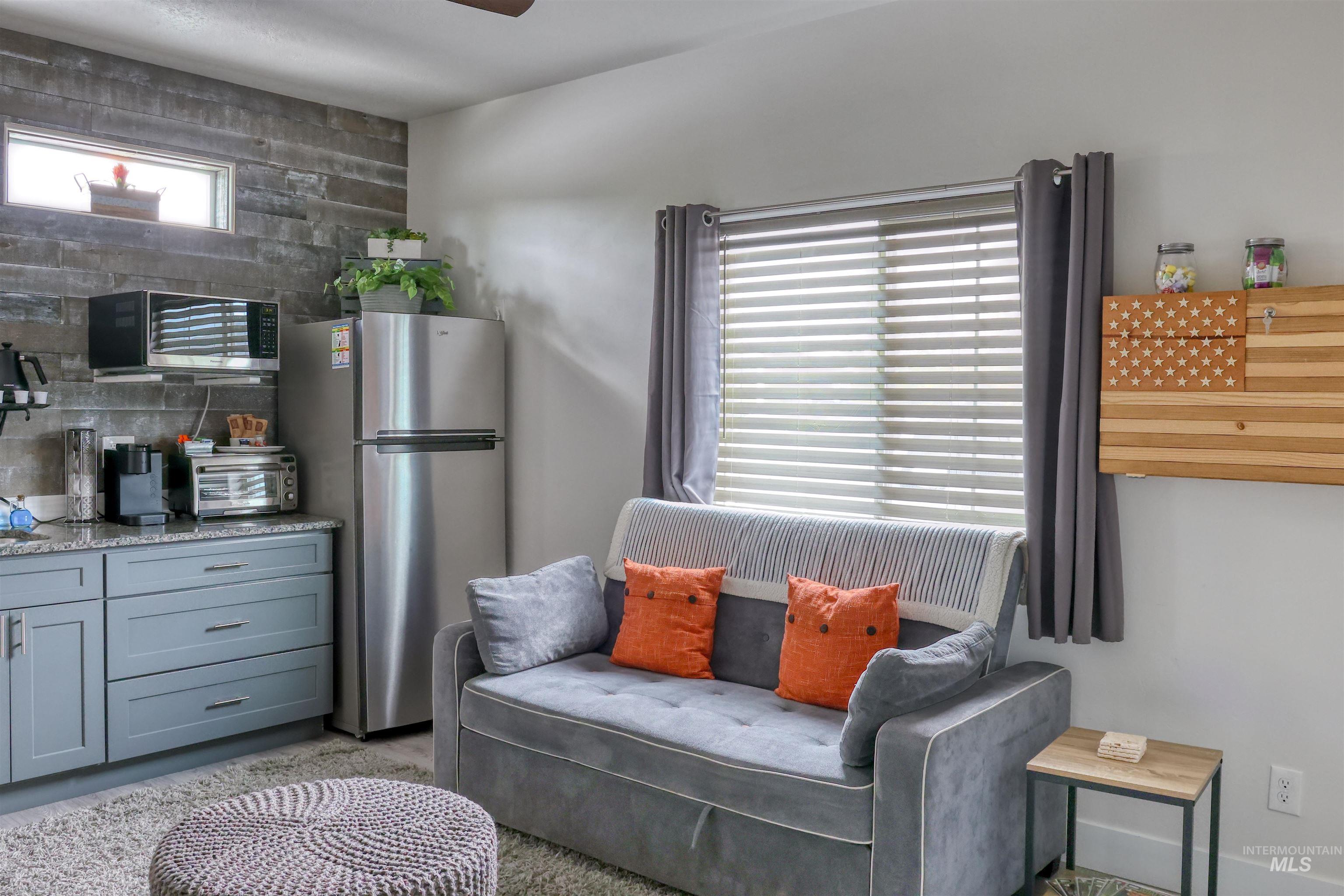 1087 Easy Avenue, Twin Falls, Idaho 83301, 3 Bedrooms, 3 Bathrooms, Residential For Sale, Price $415,000, 98968604