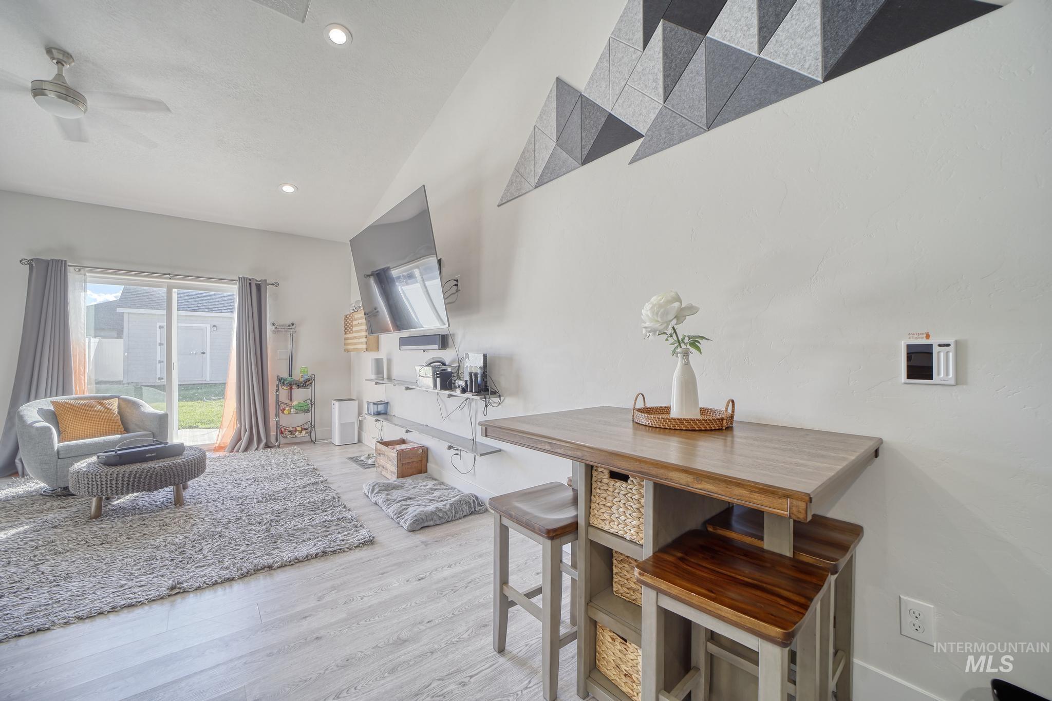 1087 Easy Avenue, Twin Falls, Idaho 83301, 3 Bedrooms, 3 Bathrooms, Residential For Sale, Price $415,000, 98968604