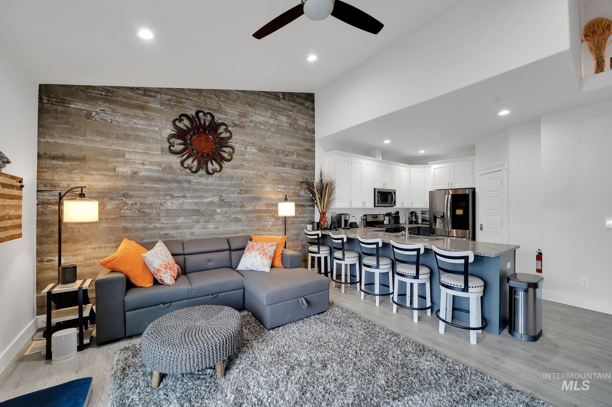 1085 Easy Avenue, Twin Falls, Idaho 83301, 3 Bedrooms, 3 Bathrooms, Residential For Sale, Price $425,000,MLS 98968605