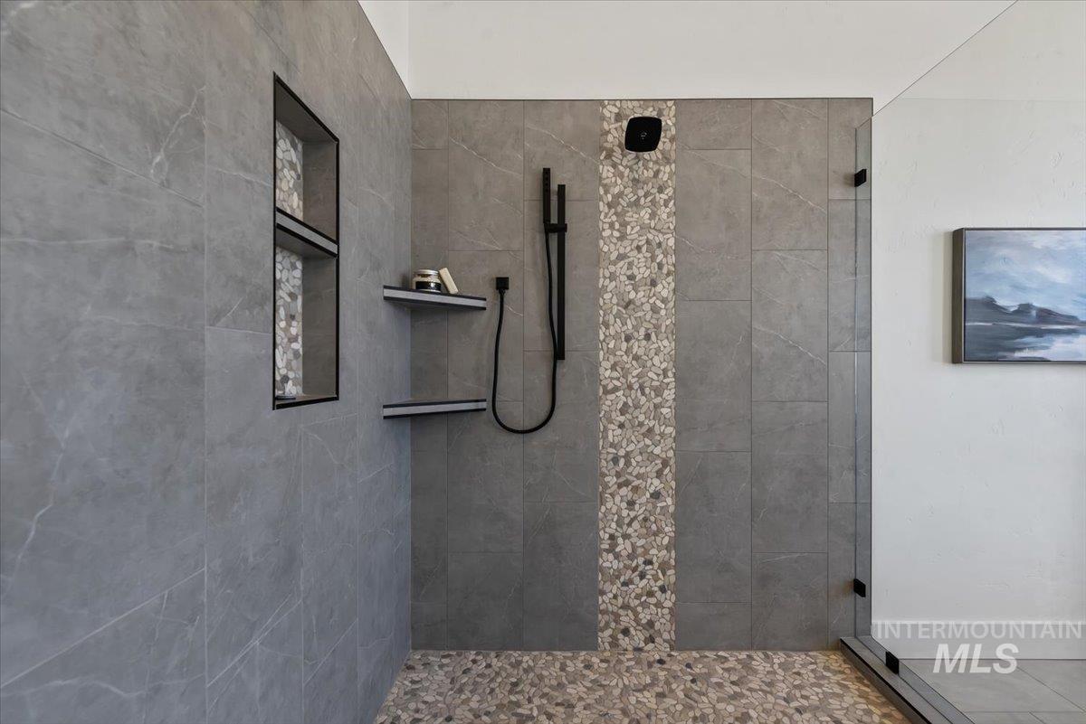 8049 Golden Hills Road, Nampa, Idaho 83686, 4 Bedrooms, 4 Bathrooms, Residential For Sale, Price $1,495,000, 98968610