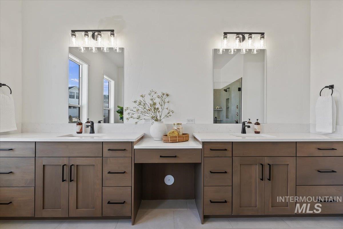 8049 Golden Hills Road, Nampa, Idaho 83686, 4 Bedrooms, 4 Bathrooms, Residential For Sale, Price $1,495,000,MLS 98968610