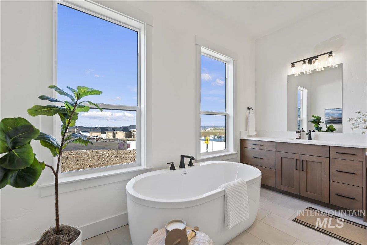 8049 Golden Hills Road, Nampa, Idaho 83686, 4 Bedrooms, 4 Bathrooms, Residential For Sale, Price $1,495,000,MLS 98968610