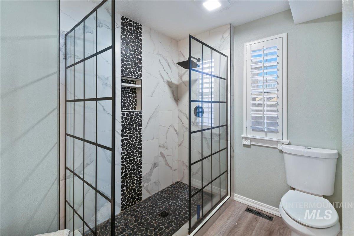 1981 N Interlachen, Meridian, Idaho 83646, 3 Bedrooms, 2 Bathrooms, Residential For Sale, Price $418,900,MLS 98968611