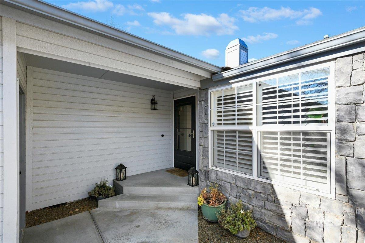 1981 N Interlachen, Meridian, Idaho 83646, 3 Bedrooms, 2 Bathrooms, Residential For Sale, Price $418,900,MLS 98968611