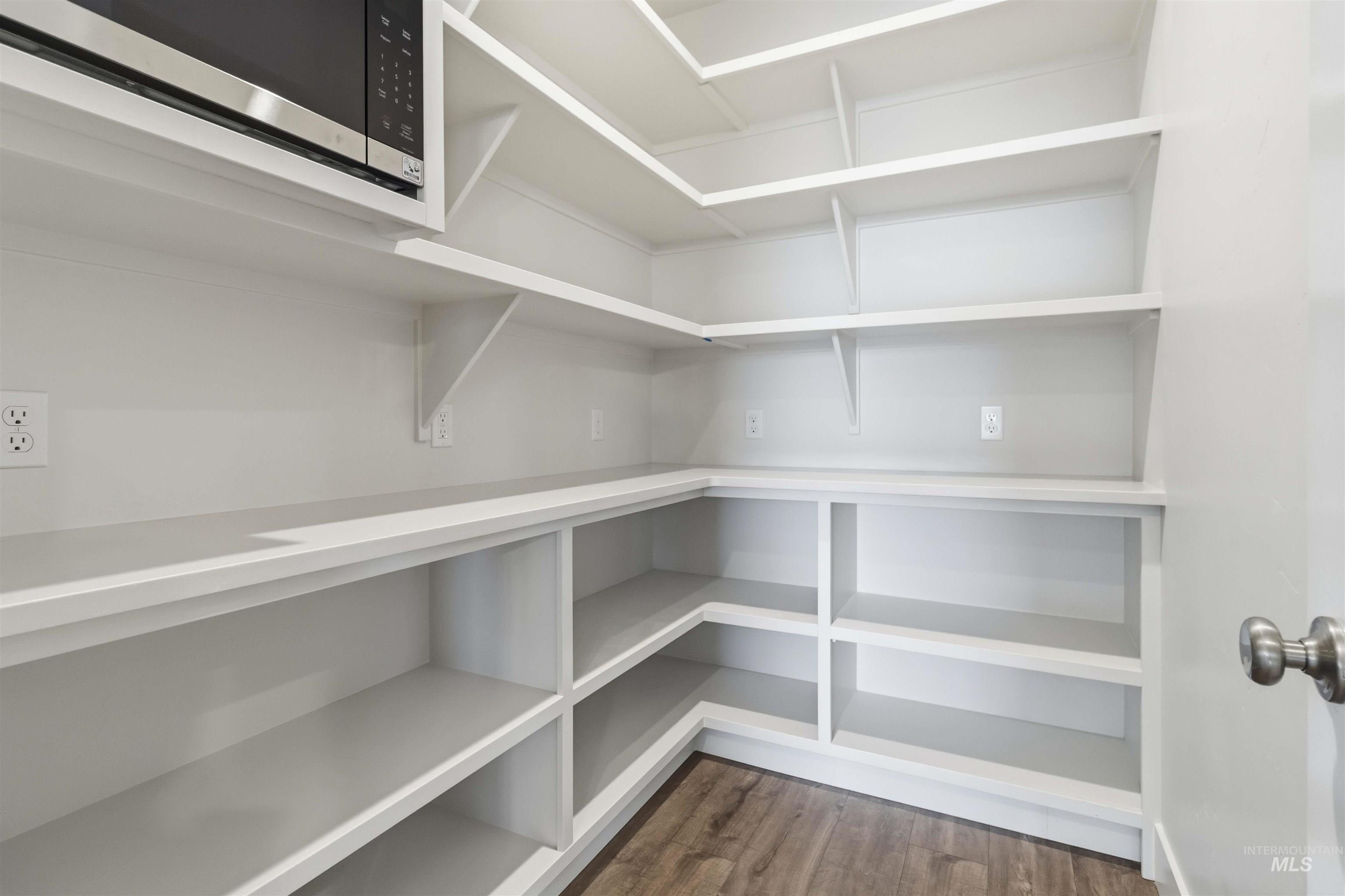 1245 E Andes Dr, Kuna, Idaho 83634, 4 Bedrooms, 2.5 Bathrooms, Residential For Sale, Price $749,900,MLS 98968630