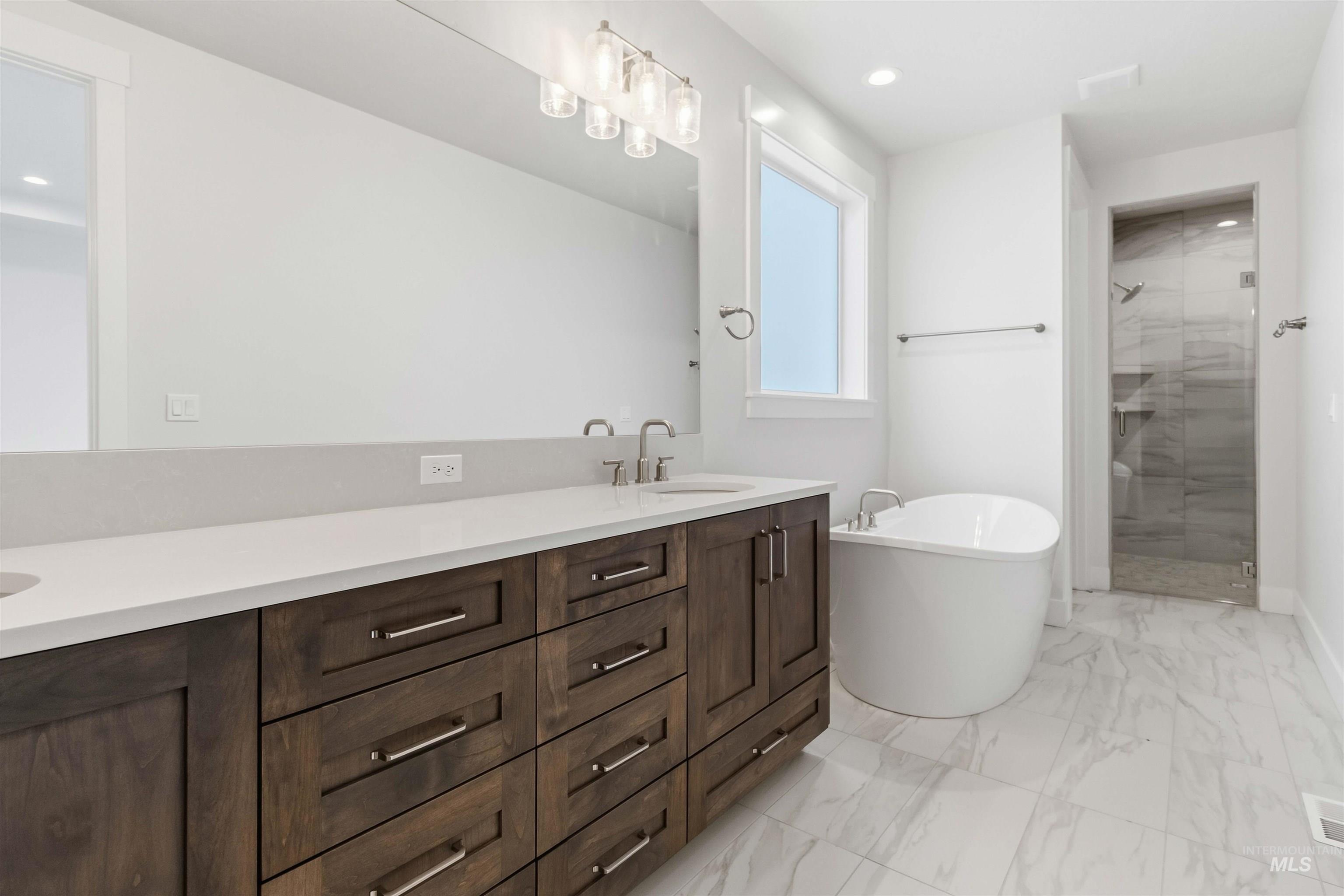 1245 E Andes Dr, Kuna, Idaho 83634, 4 Bedrooms, 2.5 Bathrooms, Residential For Sale, Price $749,900,MLS 98968630