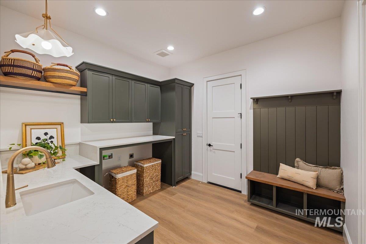 3408 N Hardwick Ave, Eagle, Idaho 83616, 4 Bedrooms, 3.5 Bathrooms, Residential For Sale, Price $1,825,000, 98968637