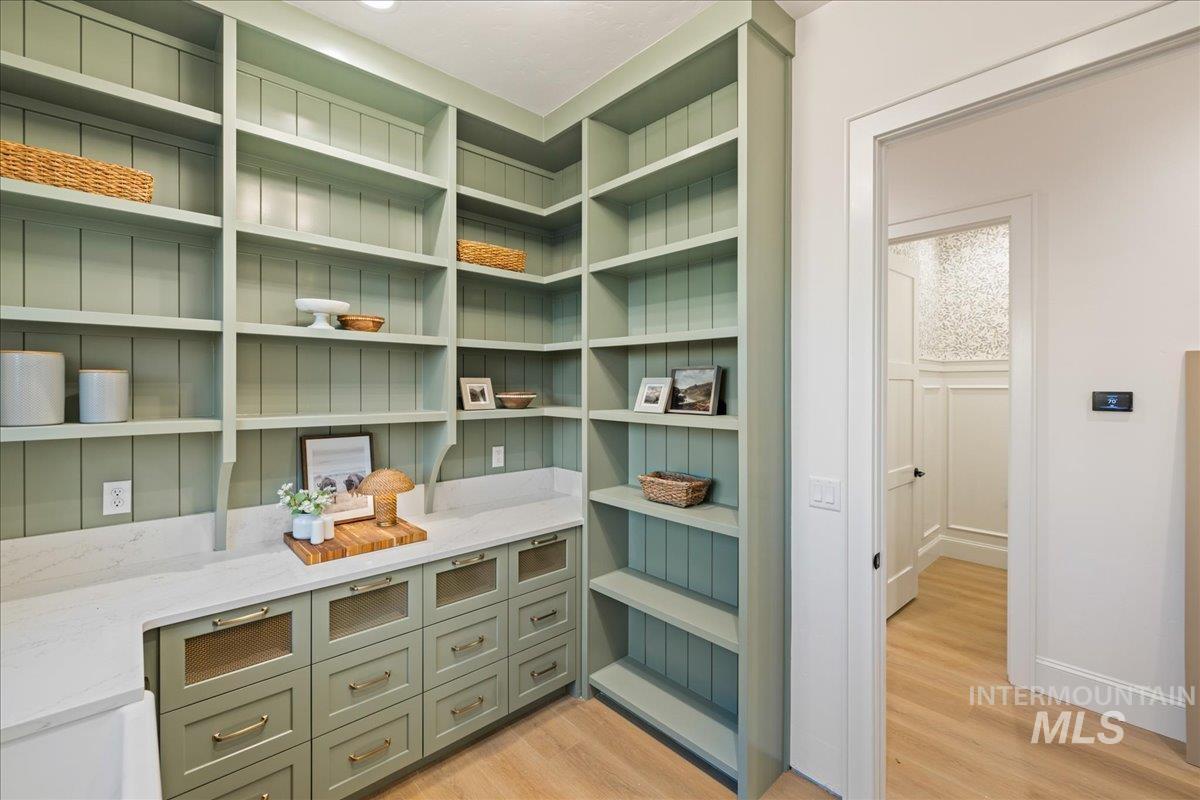 3408 N Hardwick Ave, Eagle, Idaho 83616, 4 Bedrooms, 3.5 Bathrooms, Residential For Sale, Price $1,825,000, 98968637