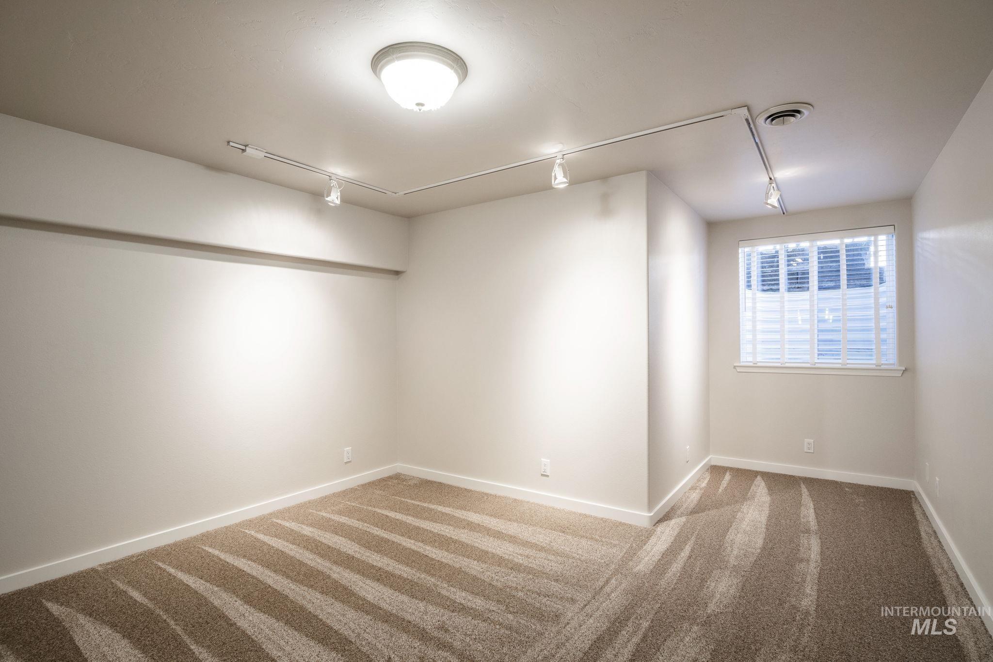 1409 Bitterroot Drive, Twin Falls, Idaho 83301, 7 Bedrooms, 3 Bathrooms, Residential For Sale, Price $599,900,MLS 98968642