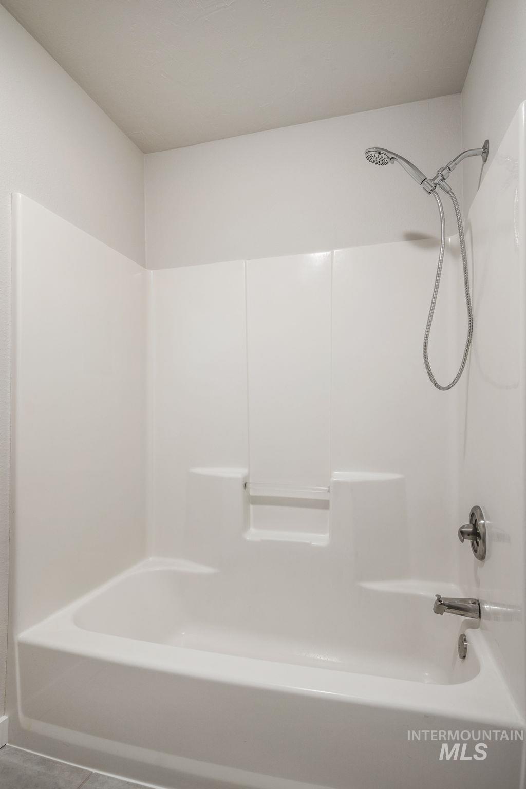 1409 Bitterroot Drive, Twin Falls, Idaho 83301, 7 Bedrooms, 3 Bathrooms, Residential For Sale, Price $599,900,MLS 98968642