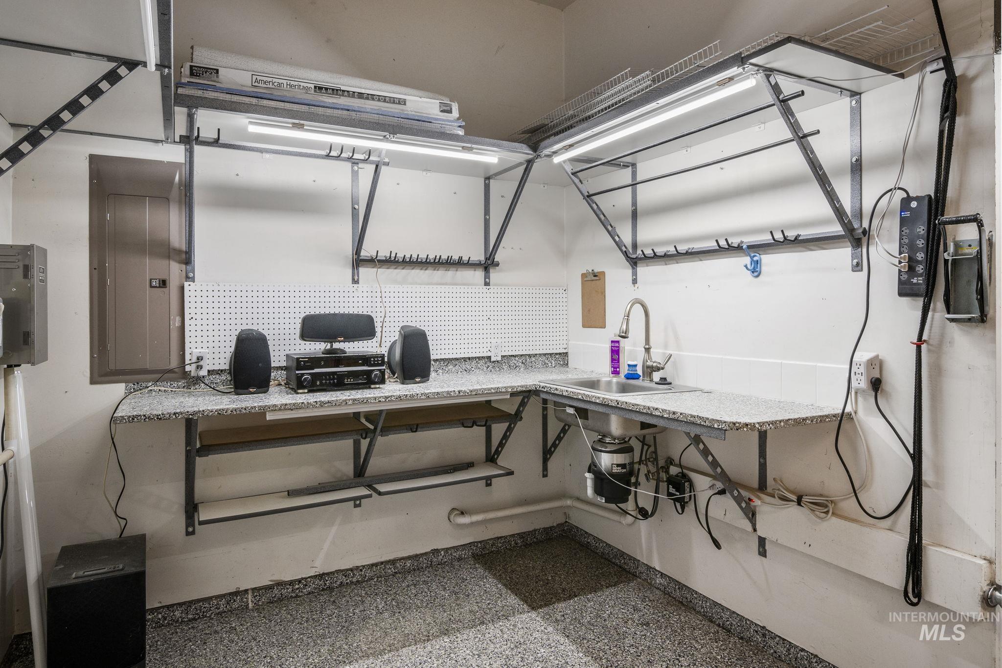 1409 Bitterroot Drive, Twin Falls, Idaho 83301, 7 Bedrooms, 3 Bathrooms, Residential For Sale, Price $599,900,MLS 98968642