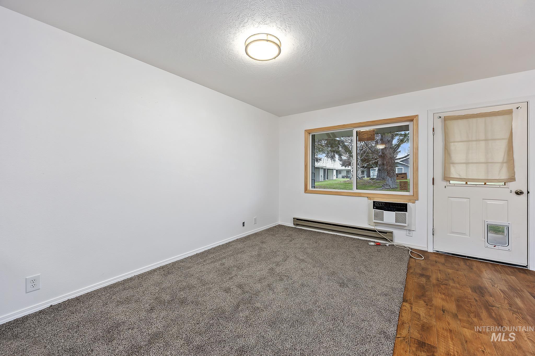 511 Union Ave, Filer, Idaho 83328, 1 Bedroom, 1 Bathroom, Residential For Sale, Price $150,000,MLS 98968647